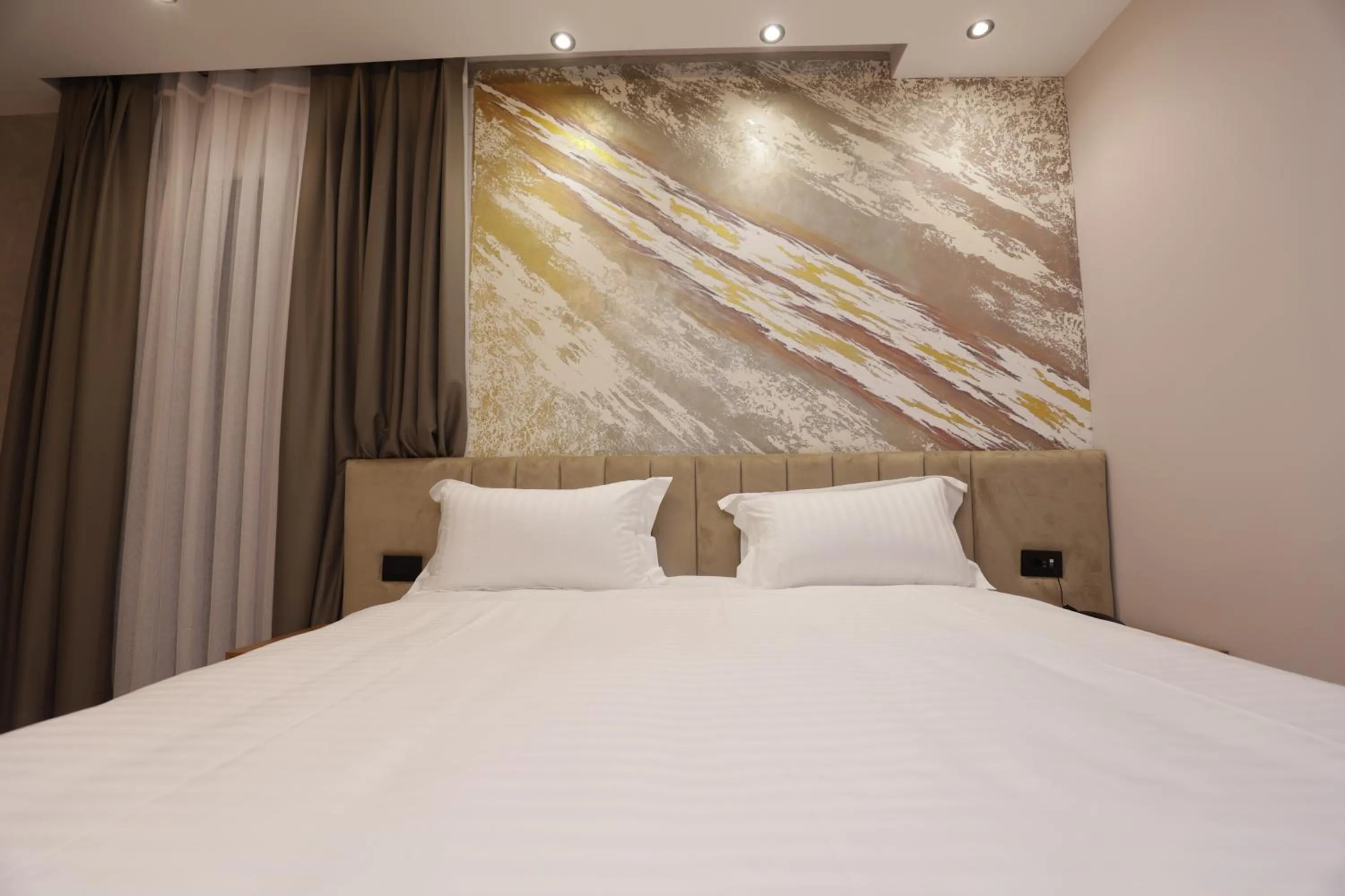 Bed in Residence Inn Hotel