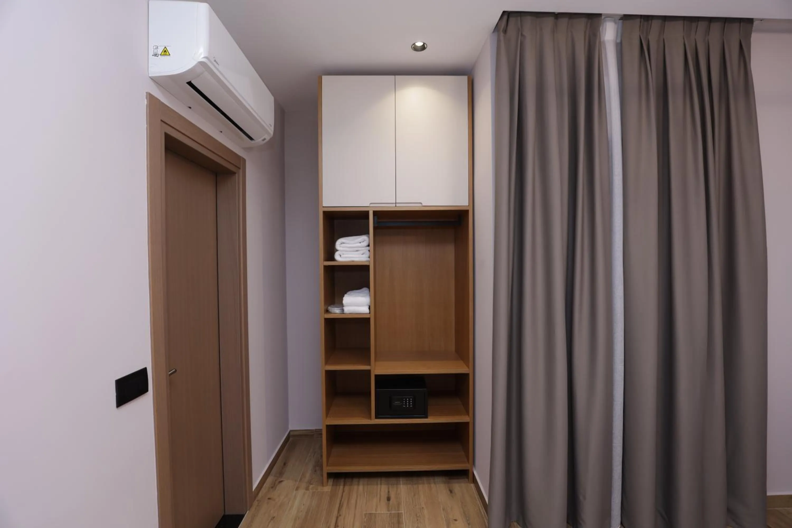 Bed in Residence Inn Hotel