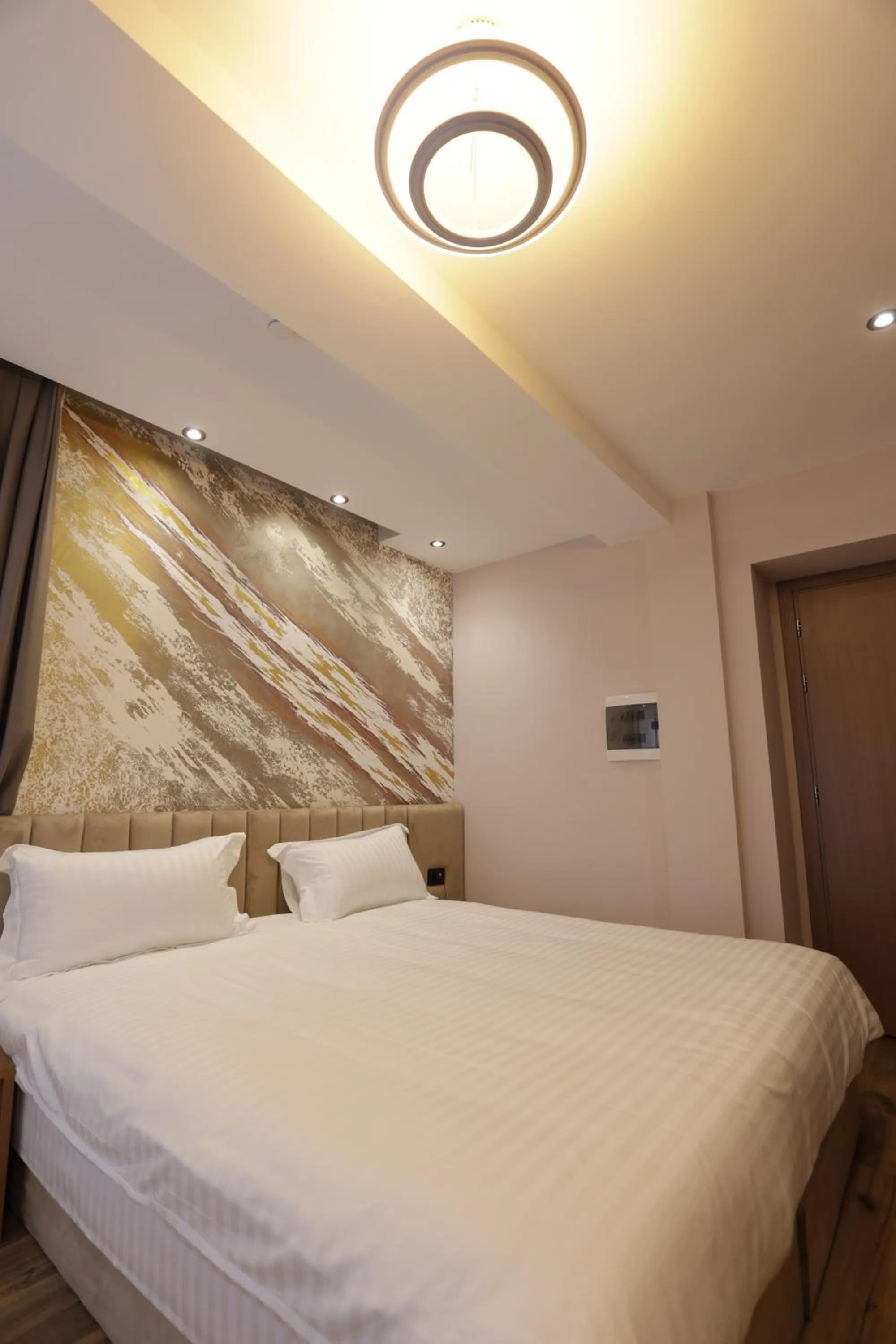 Bed in Residence Inn Hotel