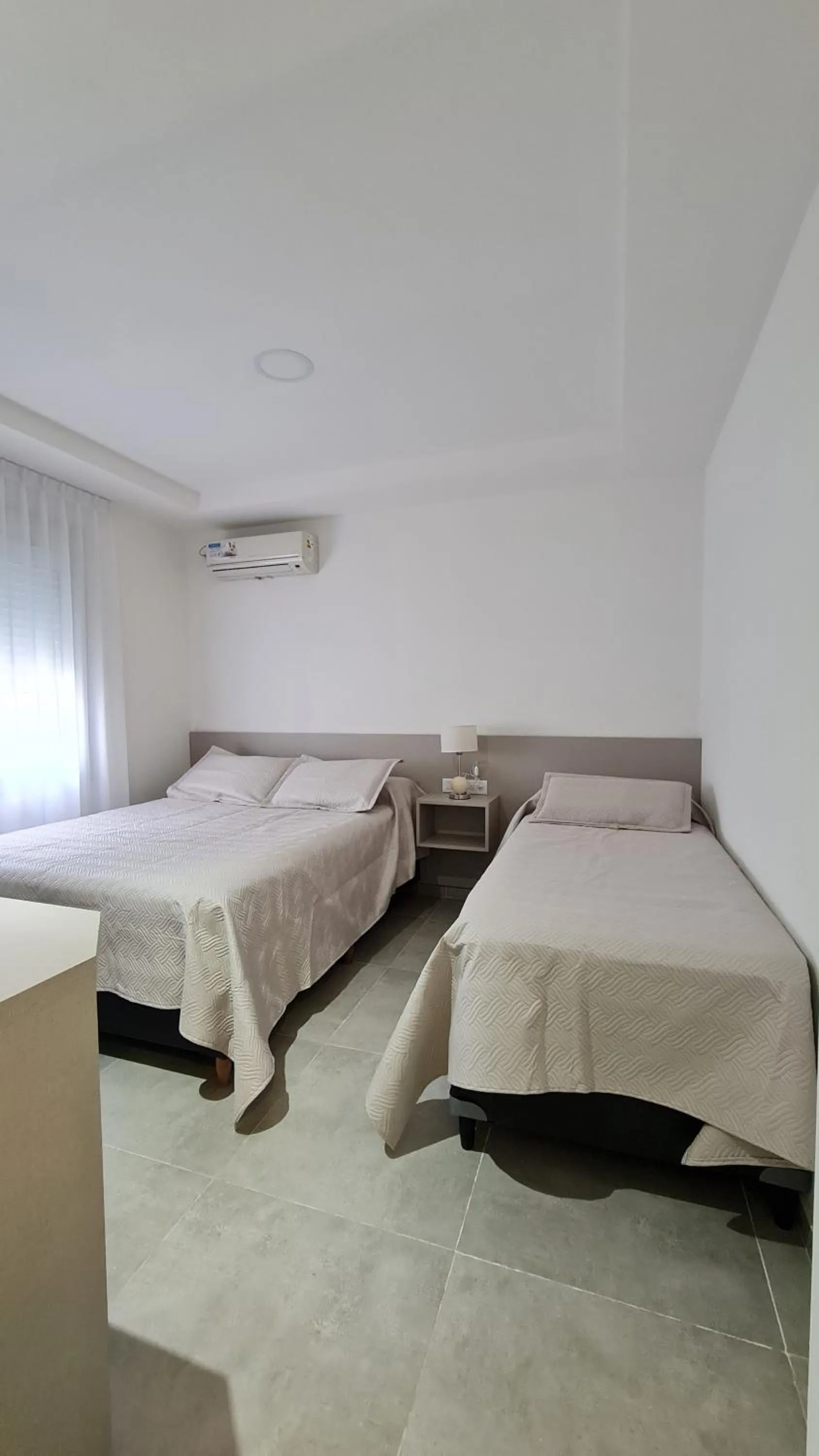 Bedroom, Bed in Victor Hotel