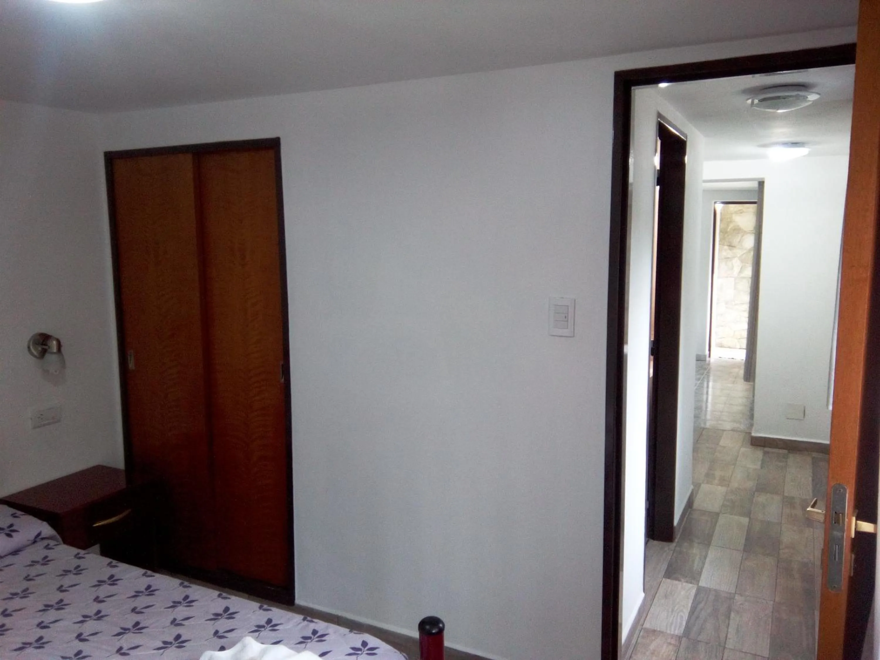 Bedroom, Bed in Victor Hotel