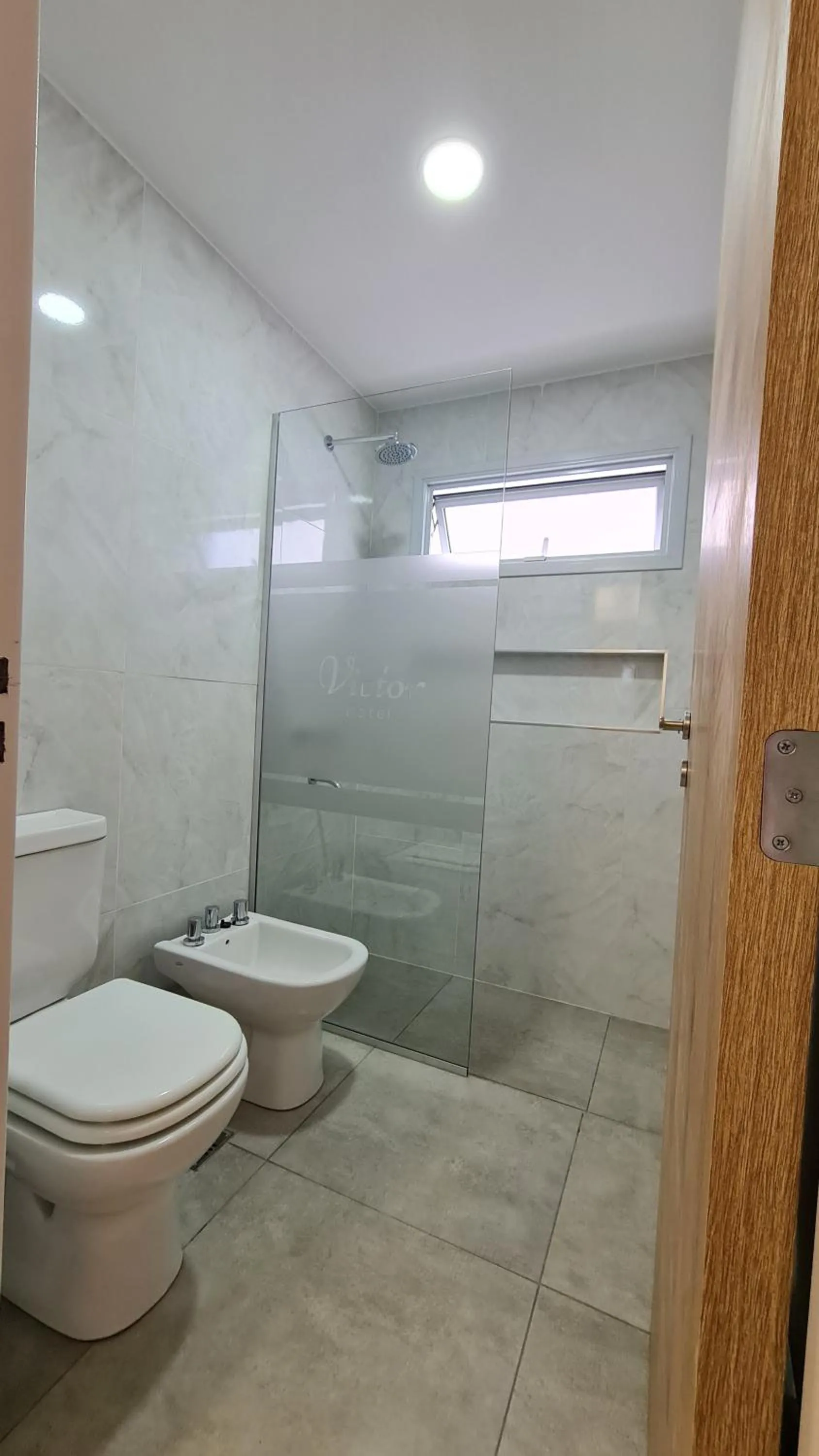Shower in Victor Hotel