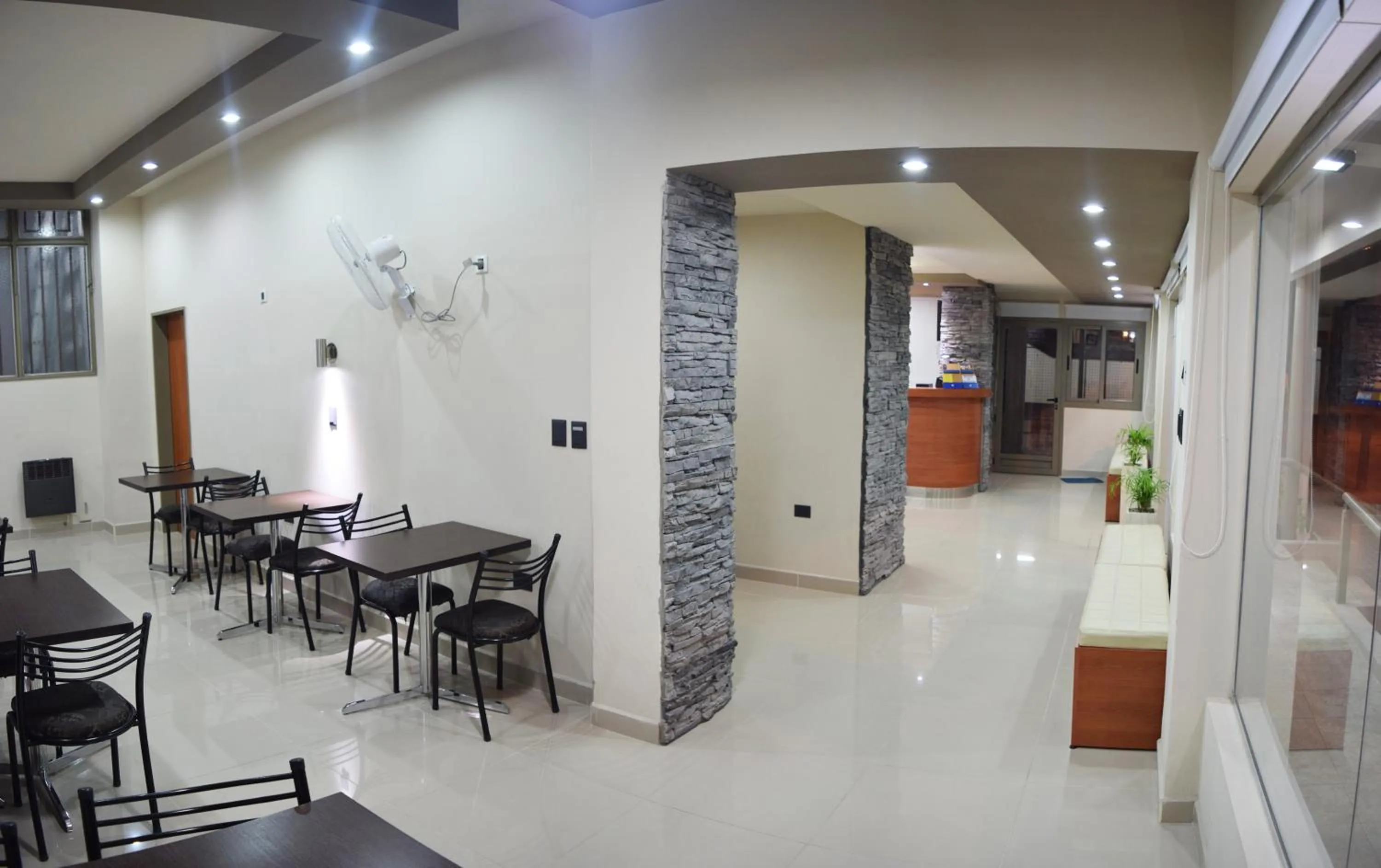 Communal lounge/ TV room in Victor Hotel