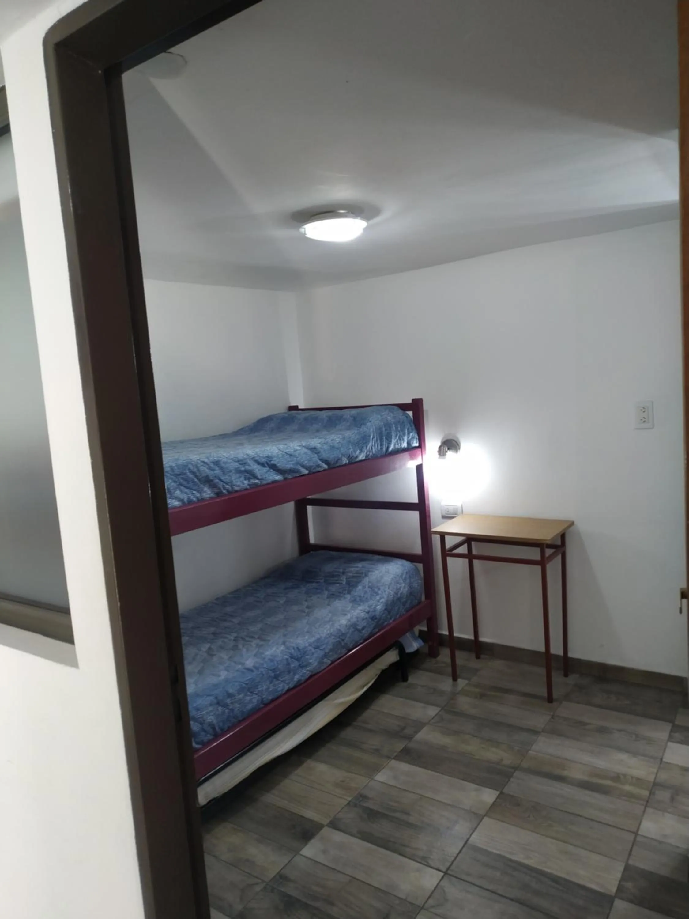 bunk bed, Bed in Victor Hotel