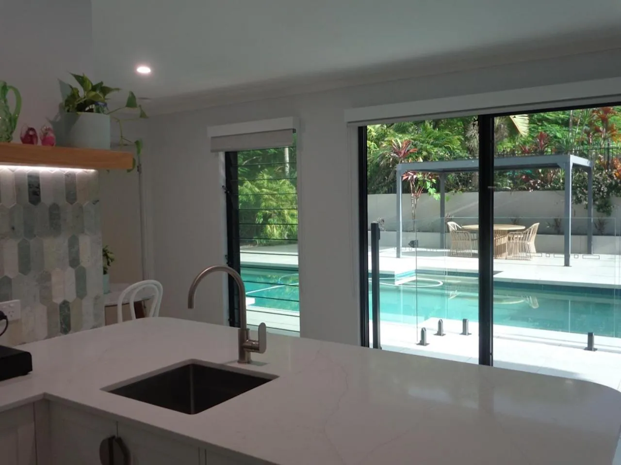 Kitchen or kitchenette in Noosa Buoys