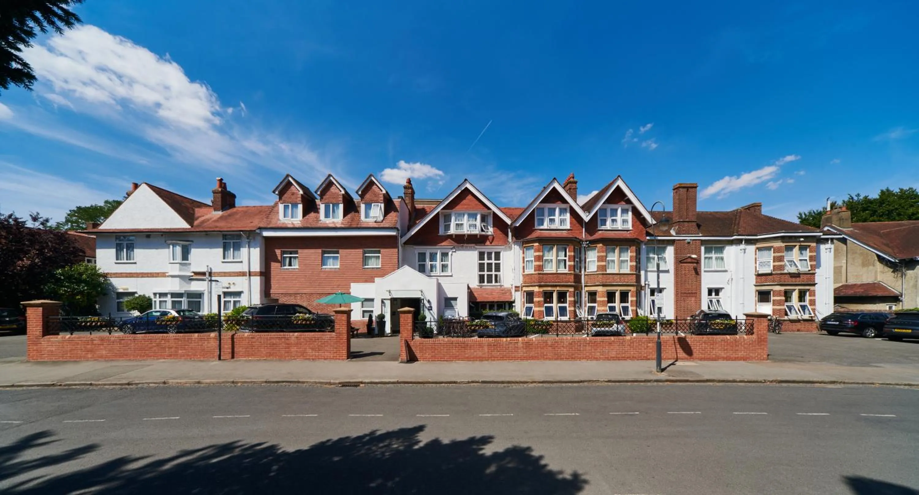 Property building in Linton Lodge a BW Signature Collection Hotel