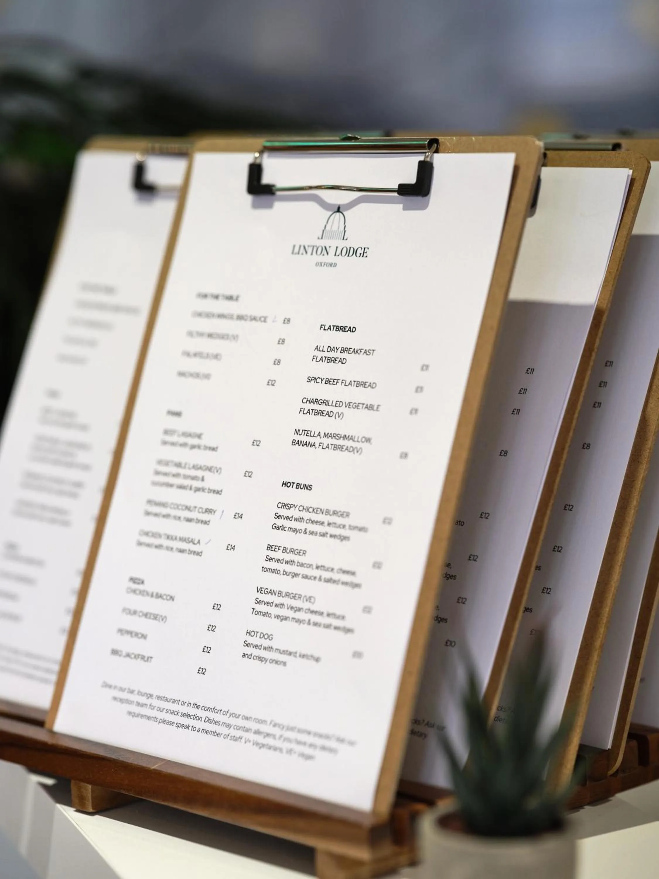 Lounge or bar in Linton Lodge a BW Signature Collection Hotel