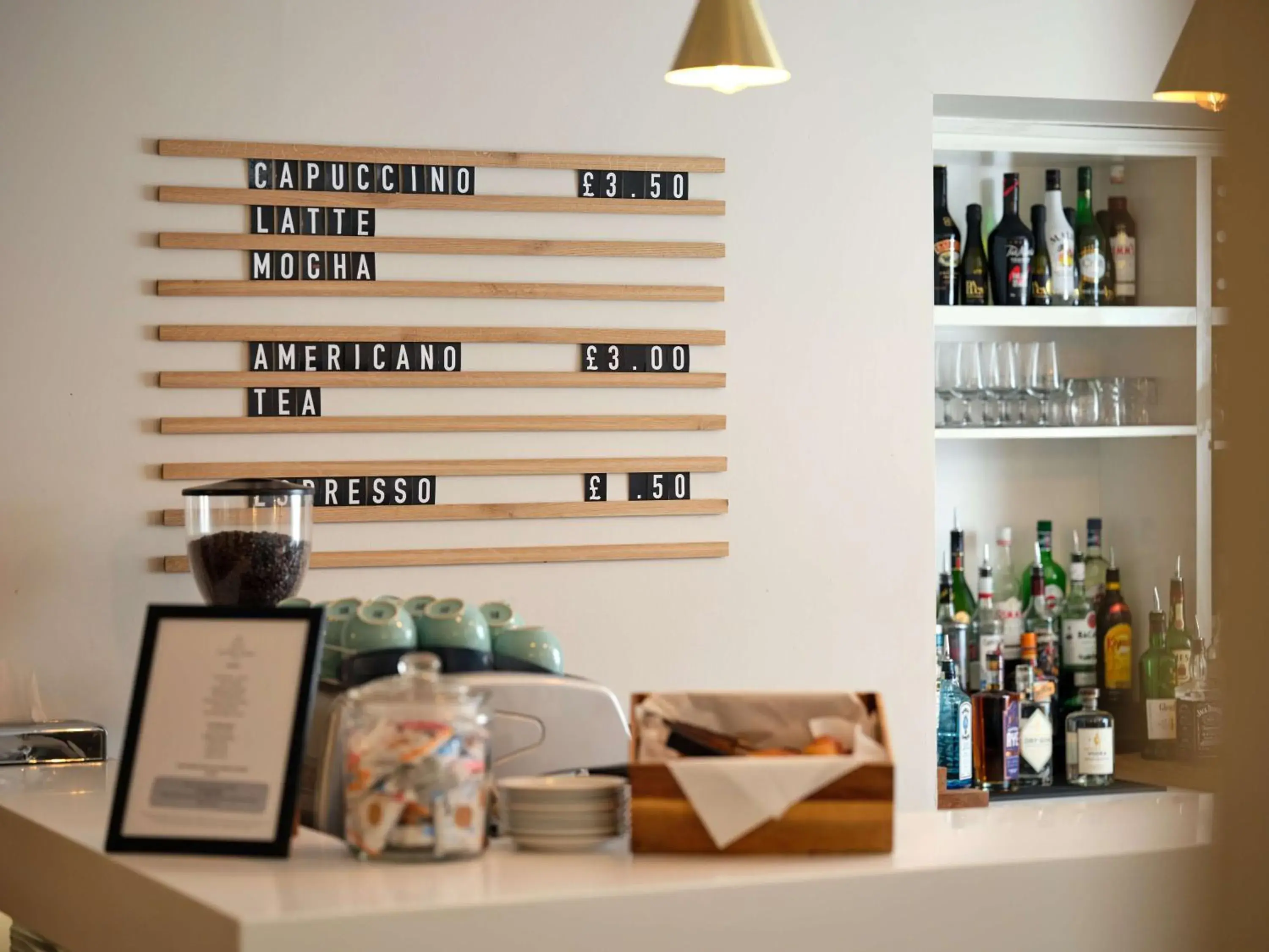 Photo of the whole room in Linton Lodge a BW Signature Collection Hotel Photo of the whole room in Linton Lodge a BW Signature Collection Hotel