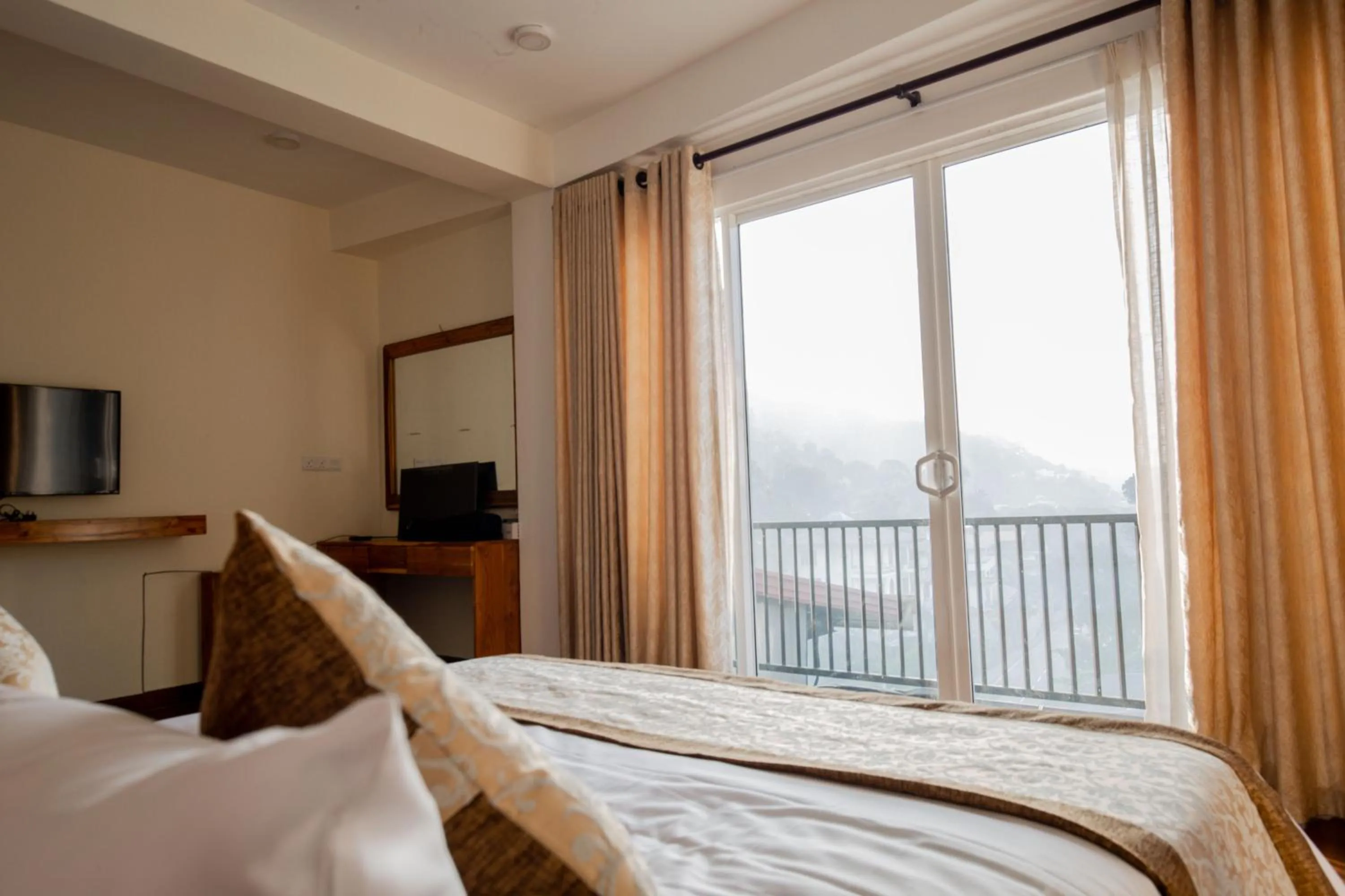 Mountain view, Bed in Manthra Leisure