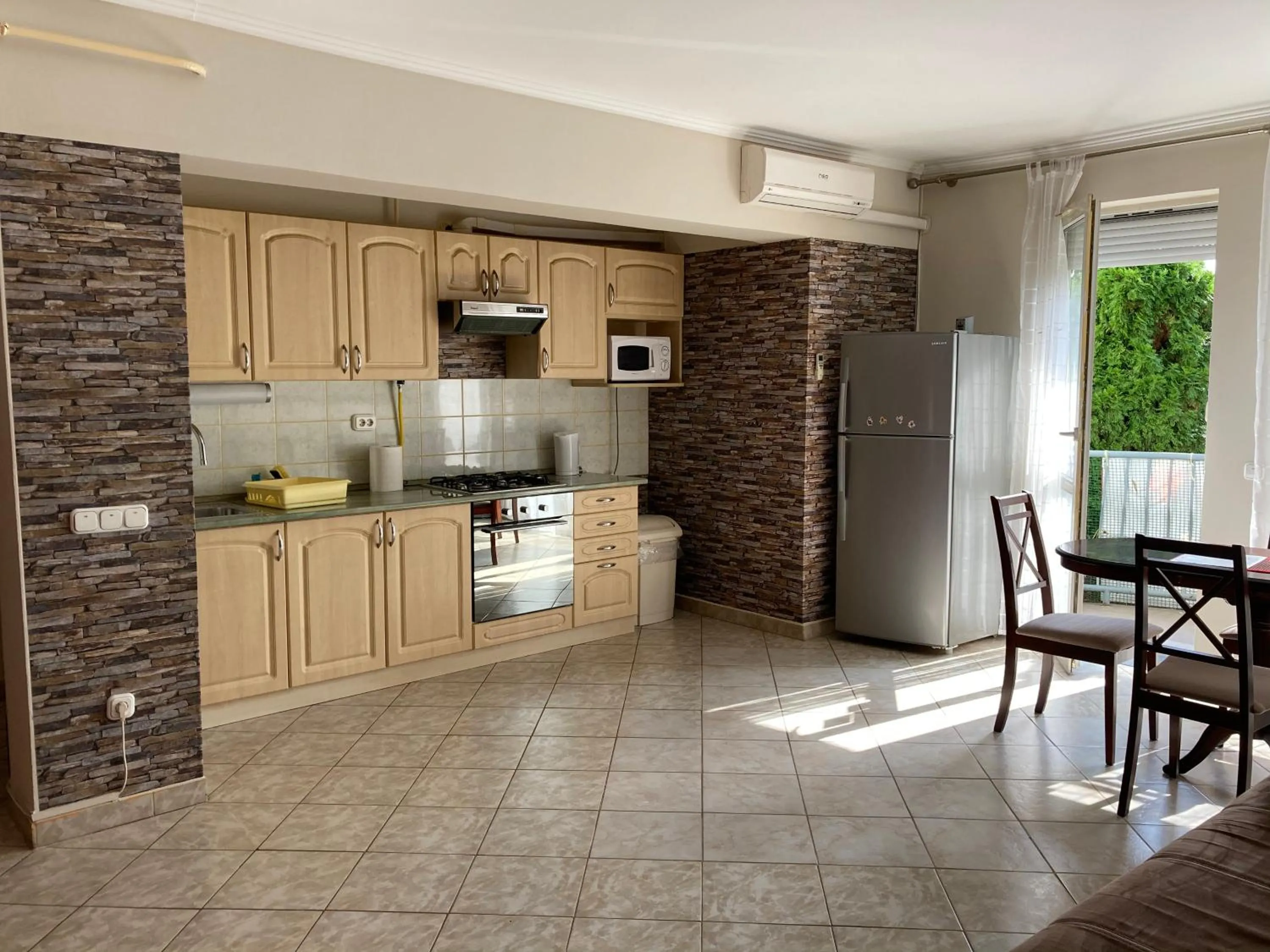 Kristály Apartman