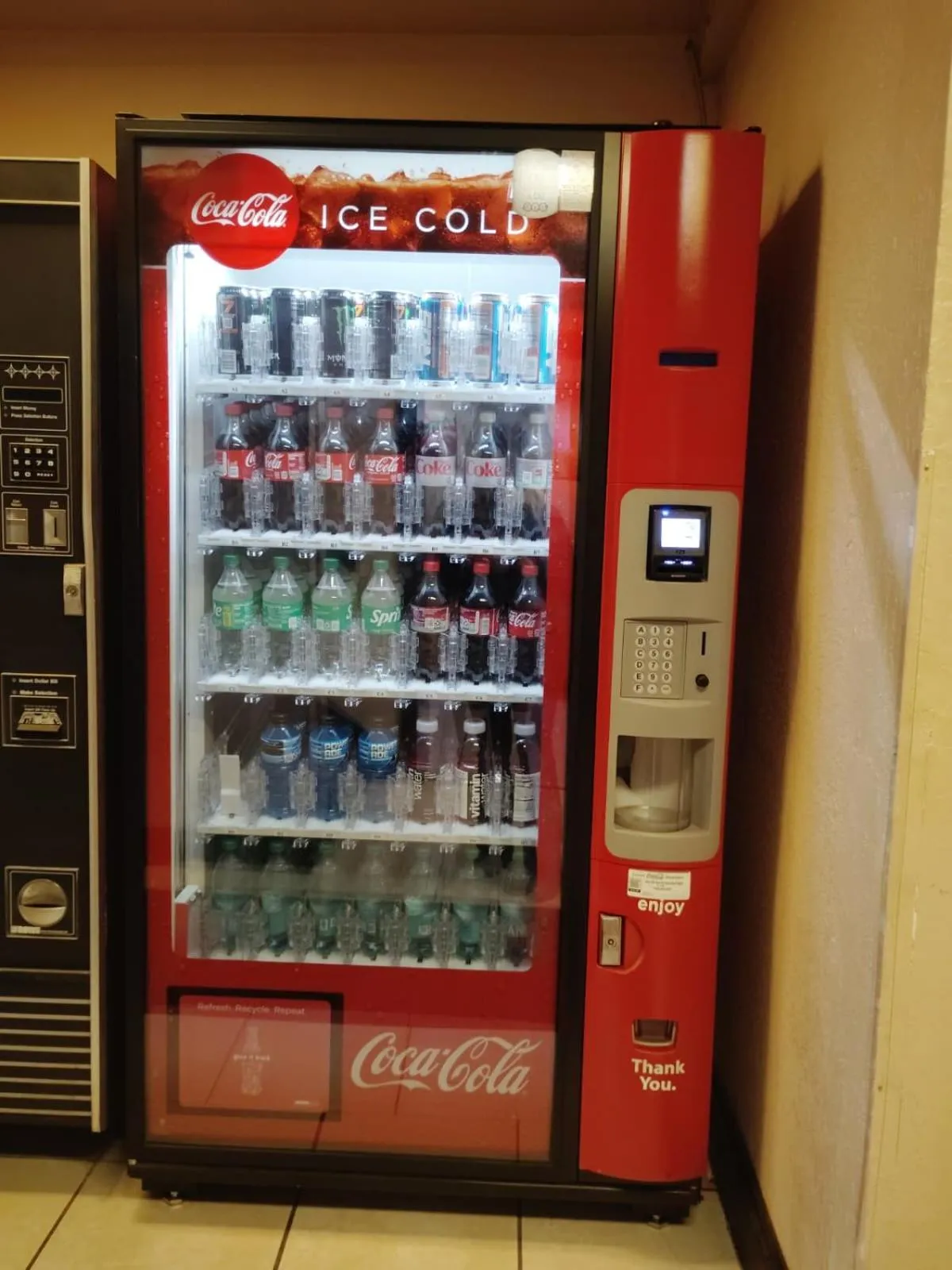 vending machine in Cozy Inn