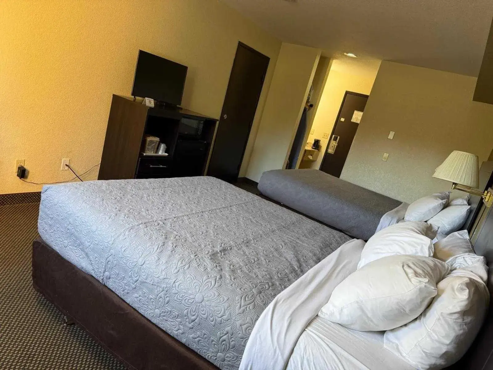 Bedroom, Bed in Cozy Inn Bedroom, Bed in Cozy Inn