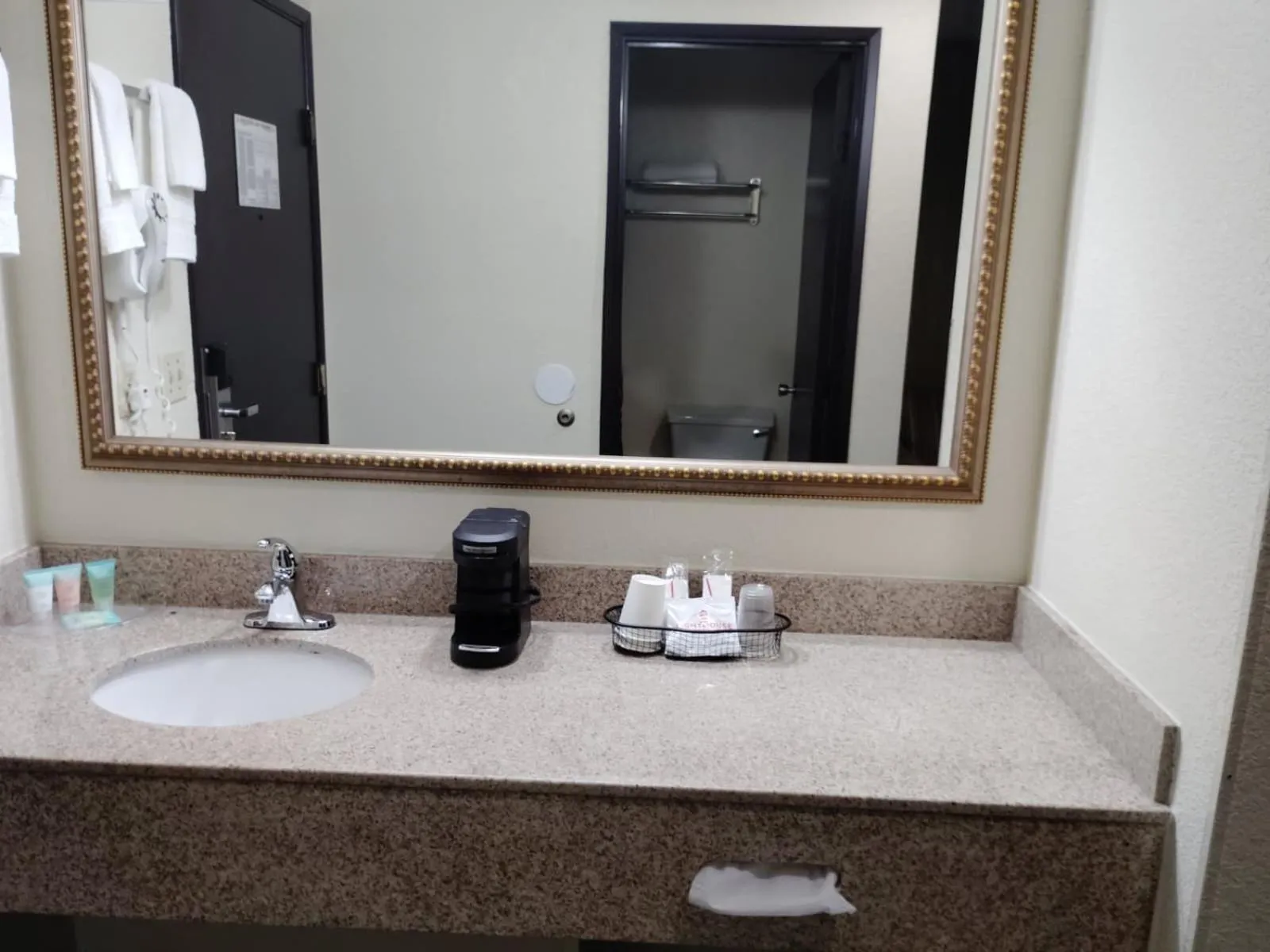 Bathroom in Cozy Inn