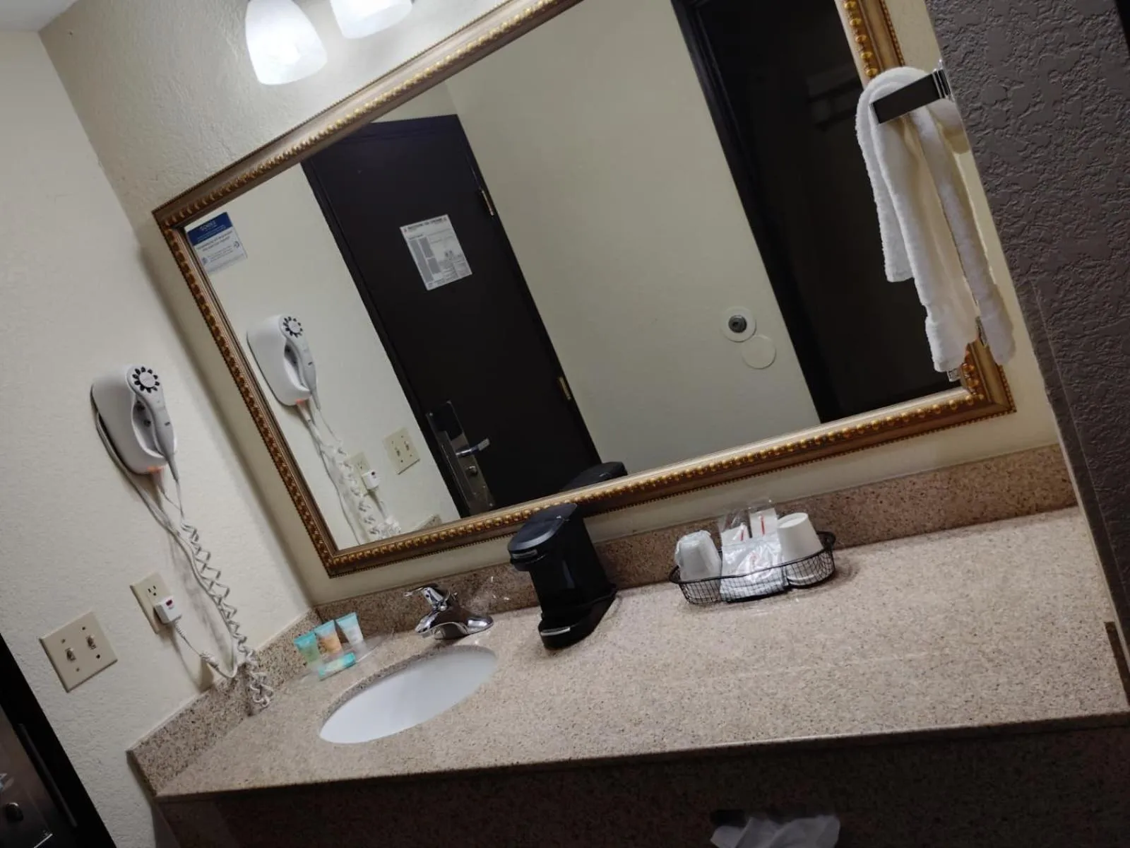 Bathroom in Cozy Inn