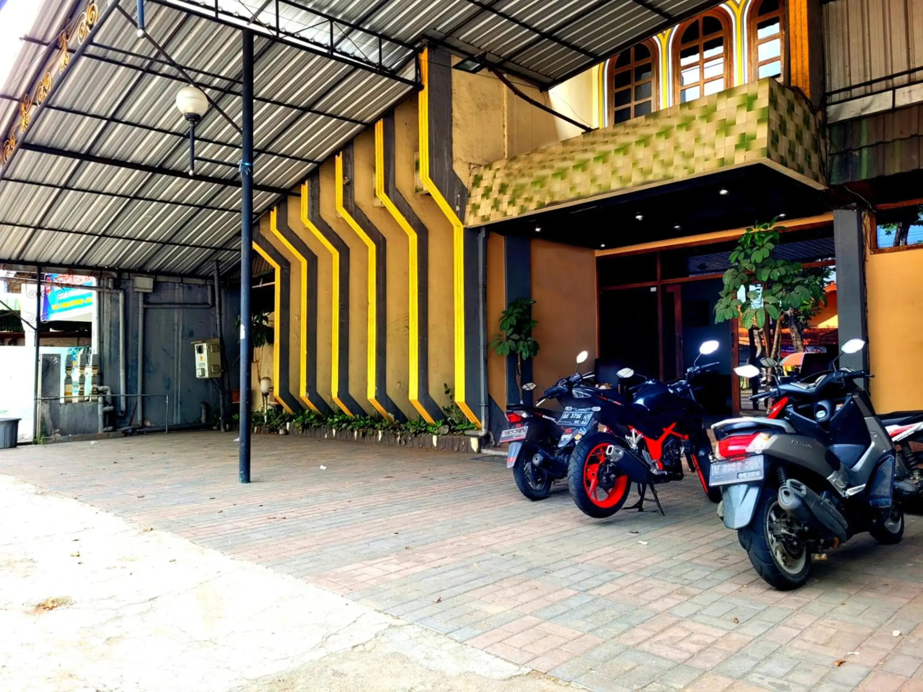 Property building in Hotel Dirgahayu Ponorogo Property building in Hotel Dirgahayu Ponorogo