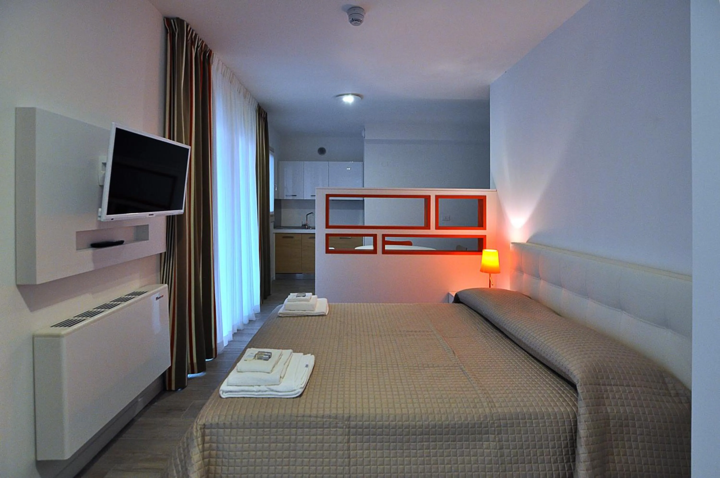 Other, Bed in BB Hotels Aparthotel Arcimboldi