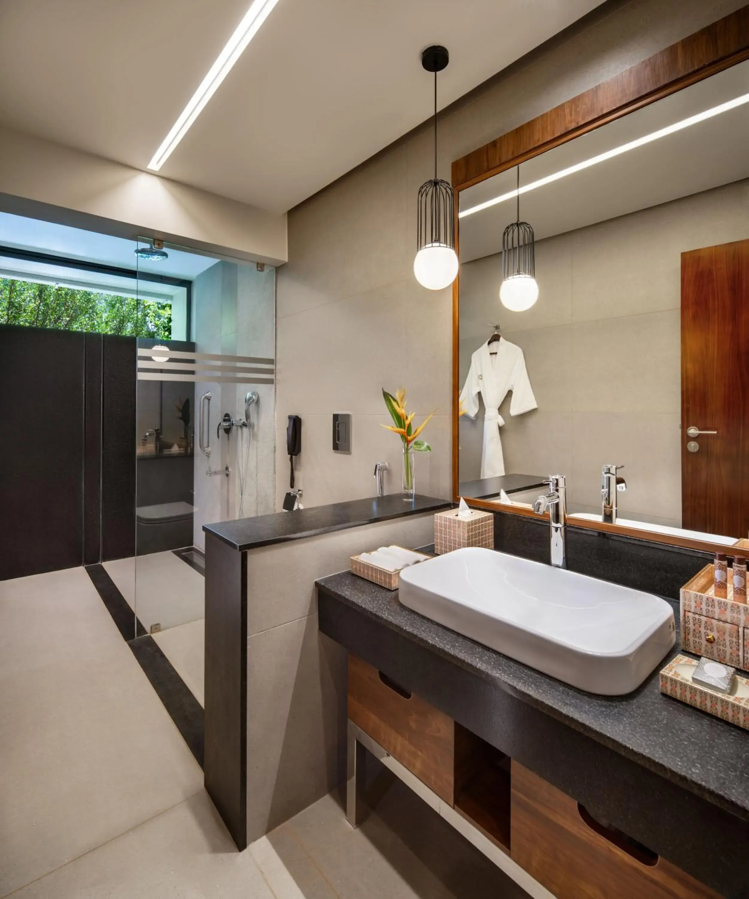 Deluxe Room in Scenic, Munnar - IHCL SeleQtions Deluxe Room in Scenic, Munnar - IHCL SeleQtions