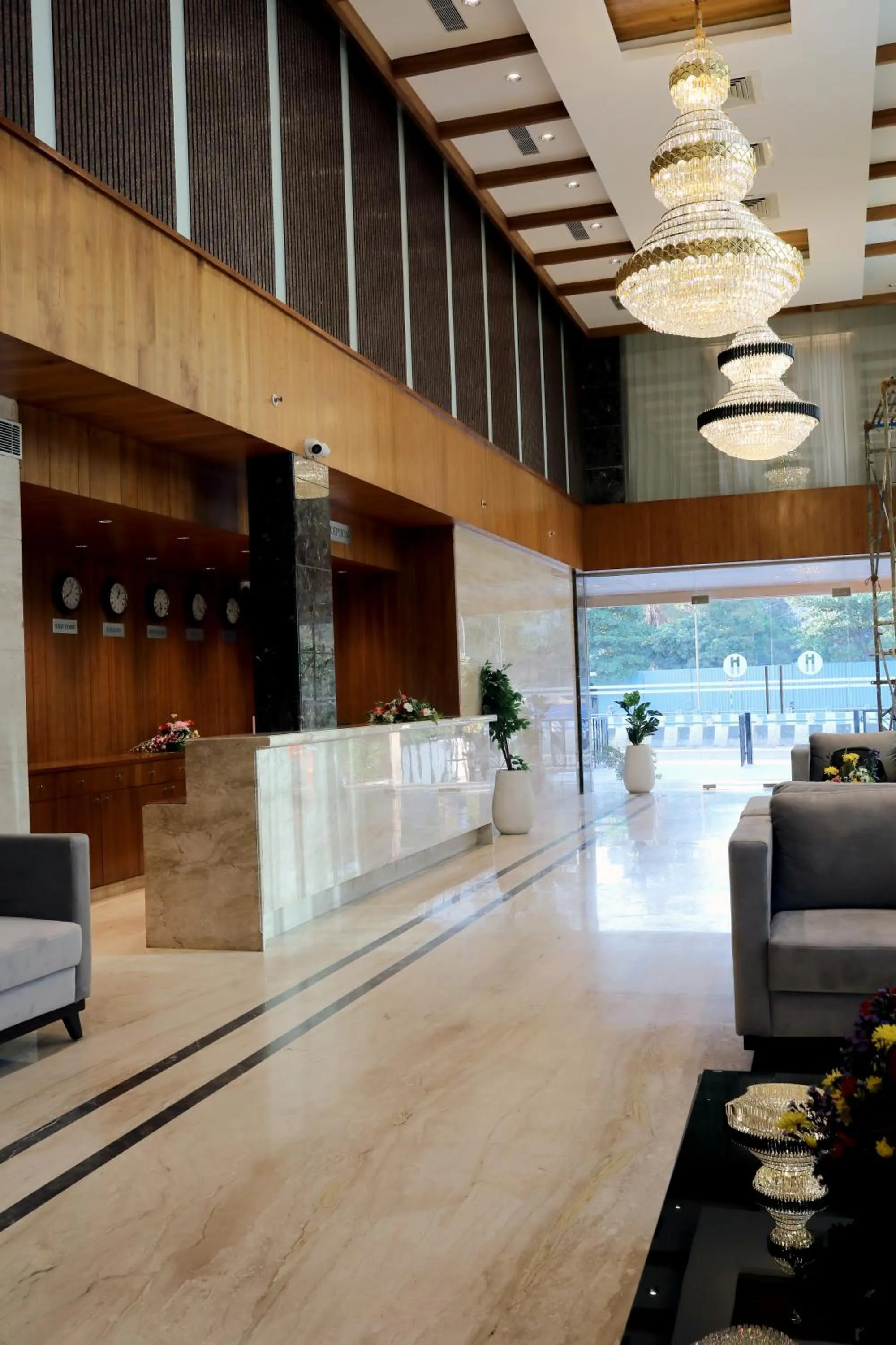 Lobby or reception in Icon Grand Hotel By Bhagini