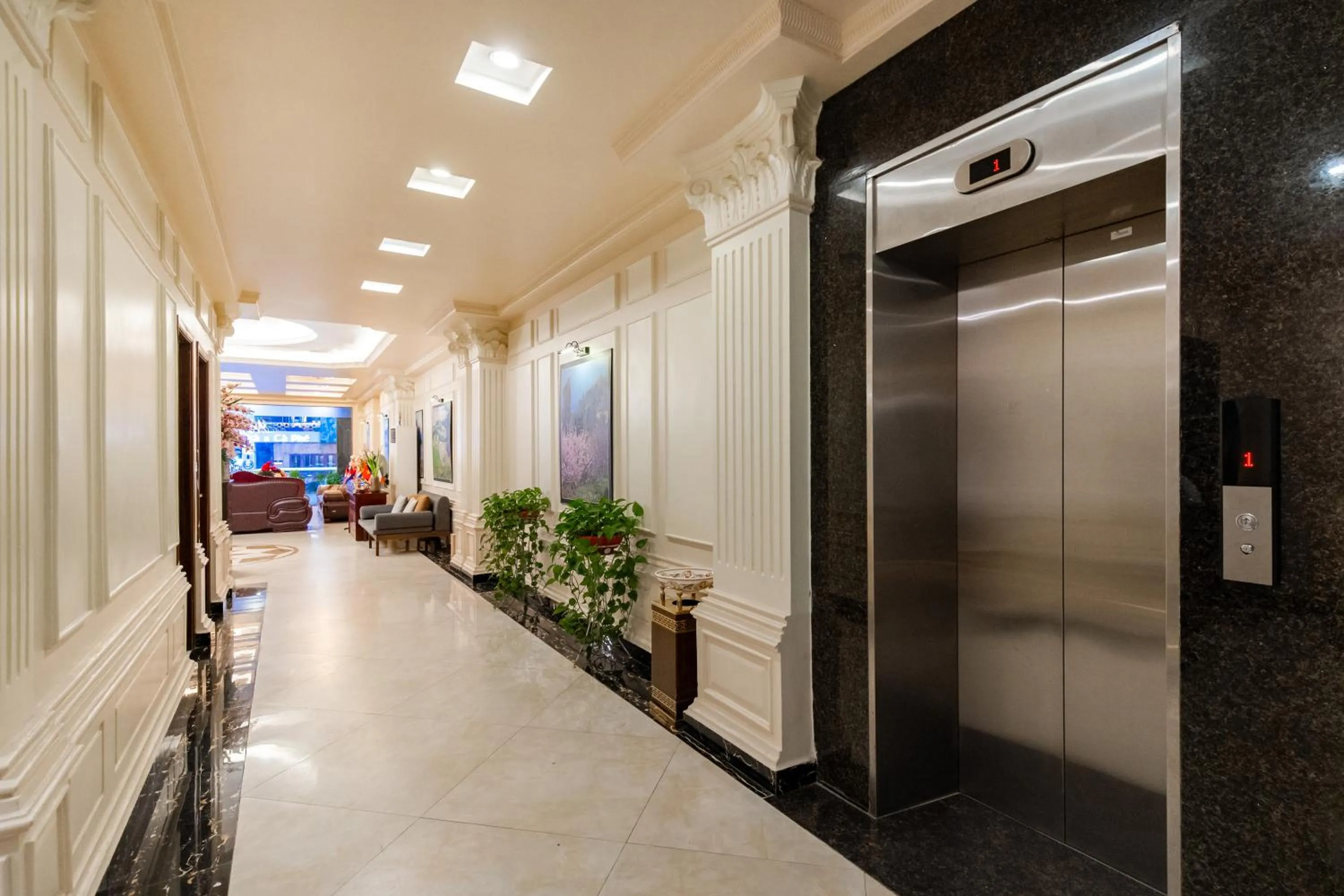 elevator in Sapa Paradise Hotel