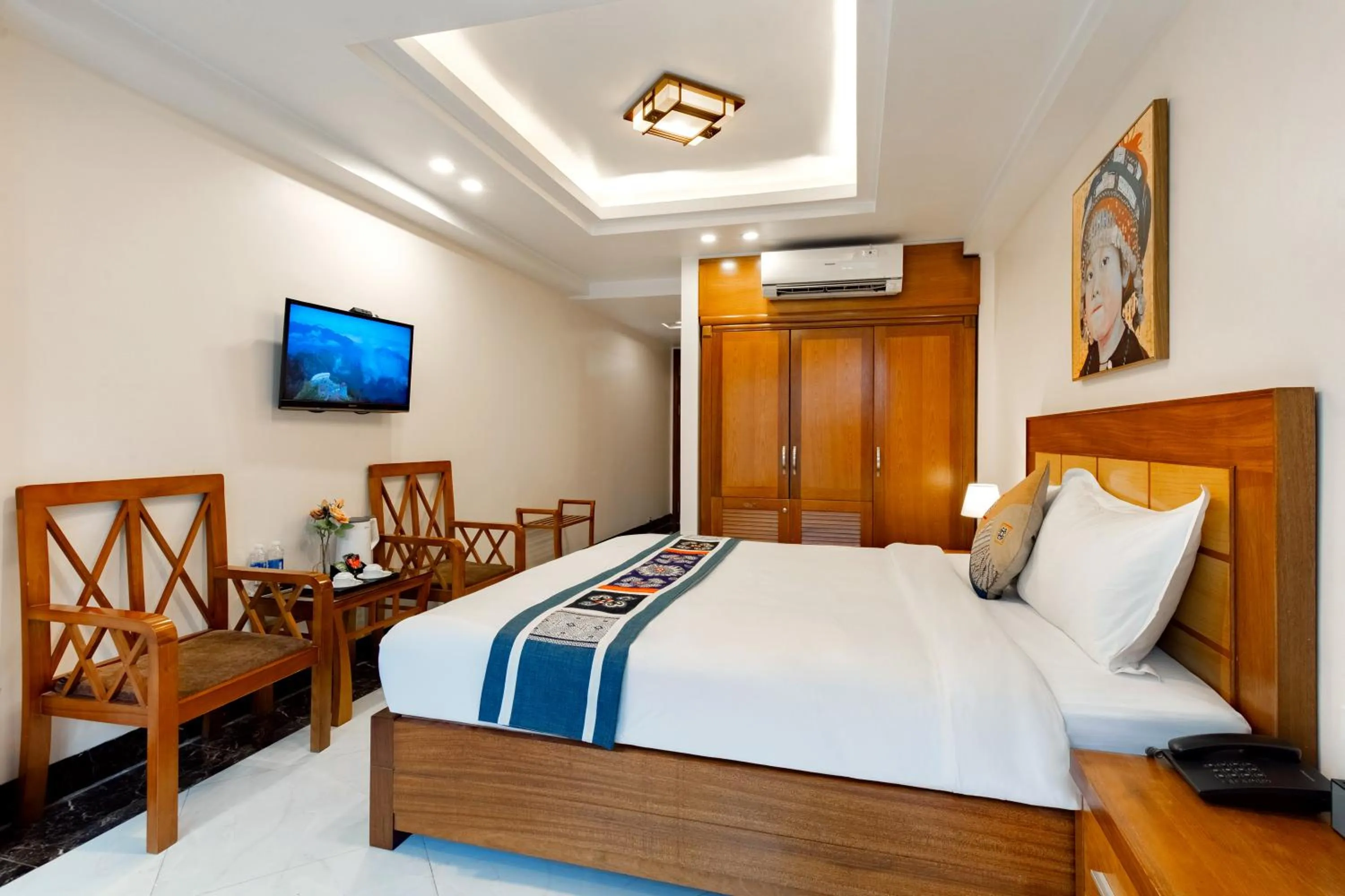 Photo of the whole room, Bed in Sapa Paradise Hotel