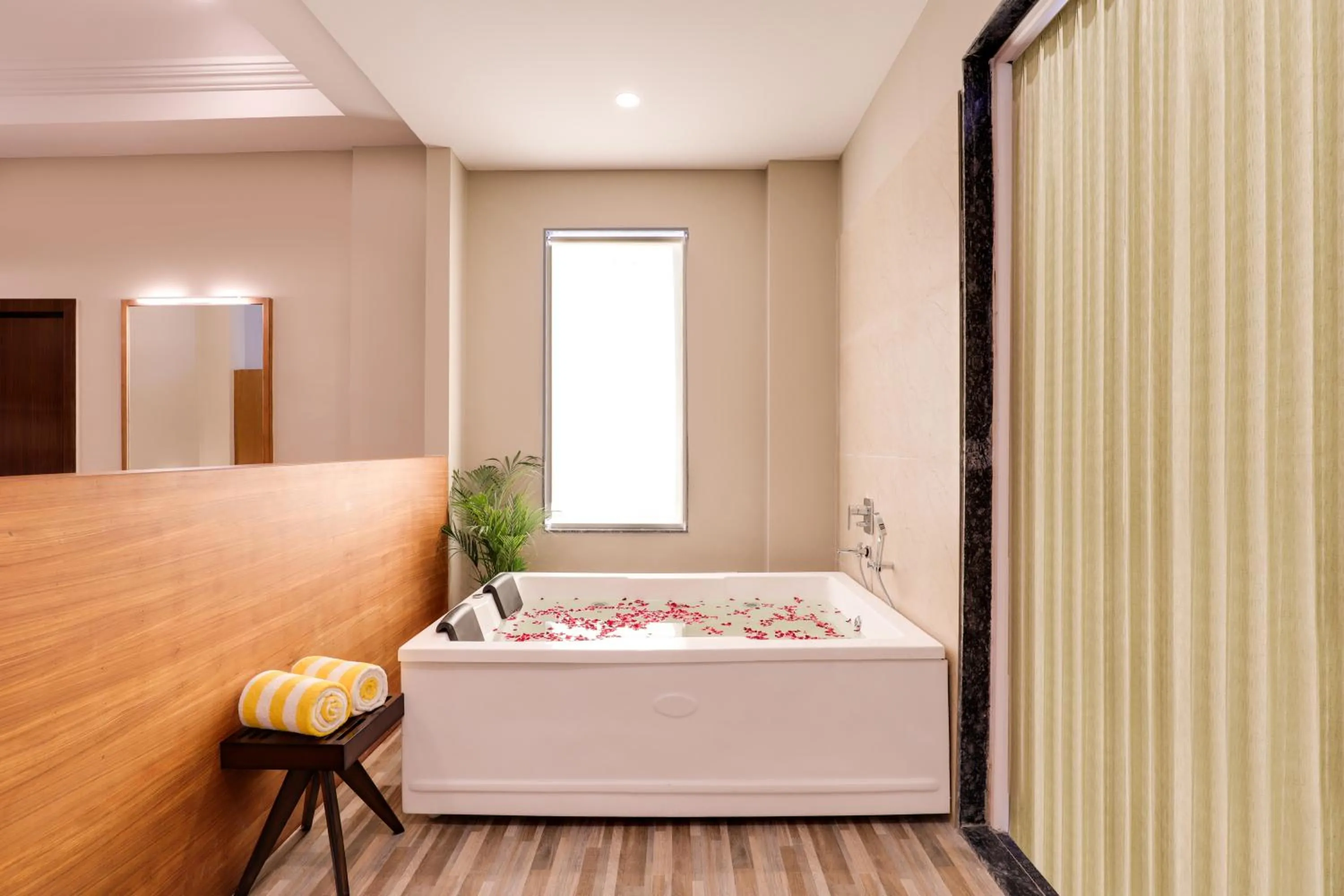 cot, Bed in Lemon Tree Resort, Kumbhalgarh