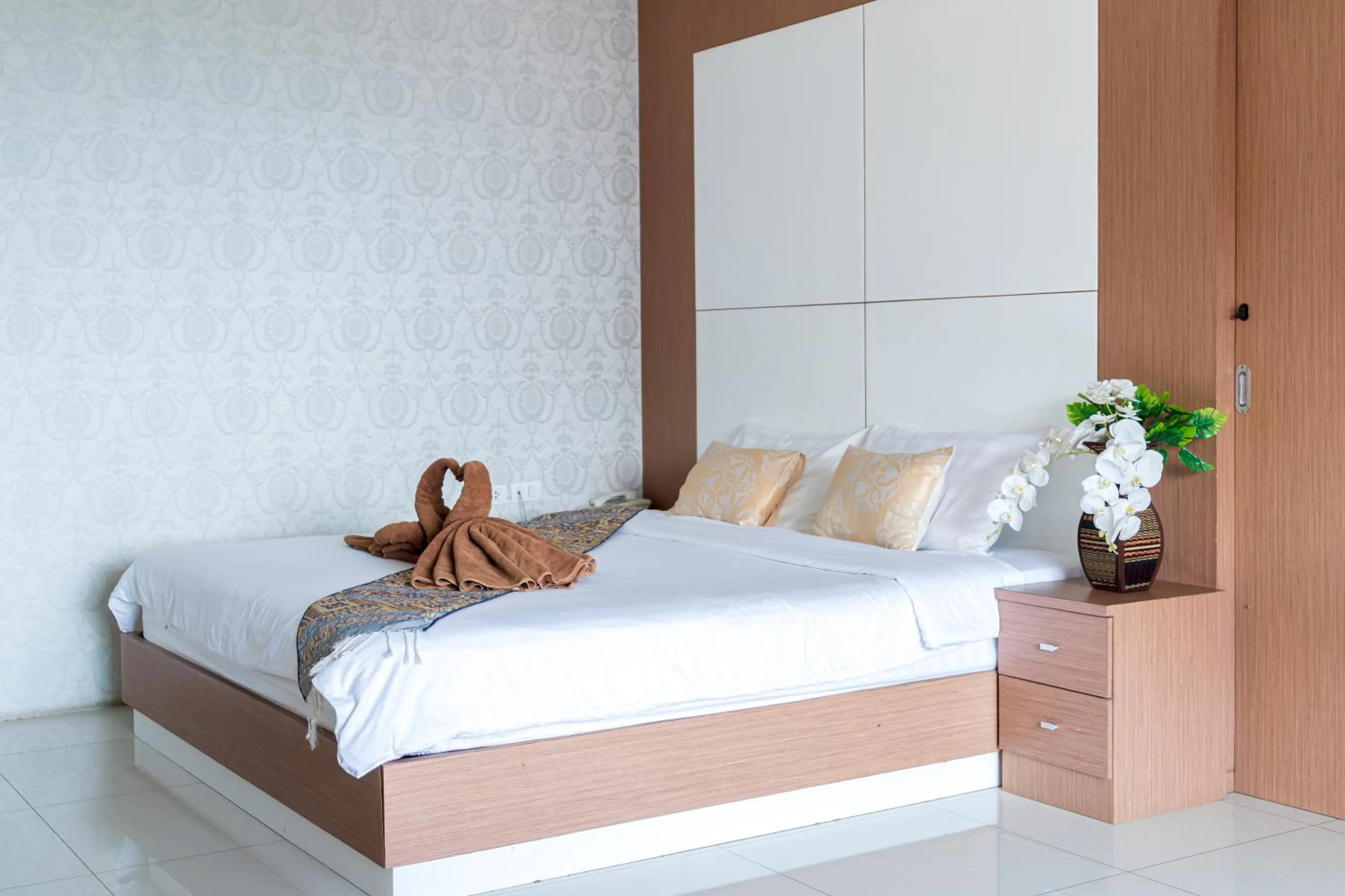 Bed in The Infinity Suite Chiangrai