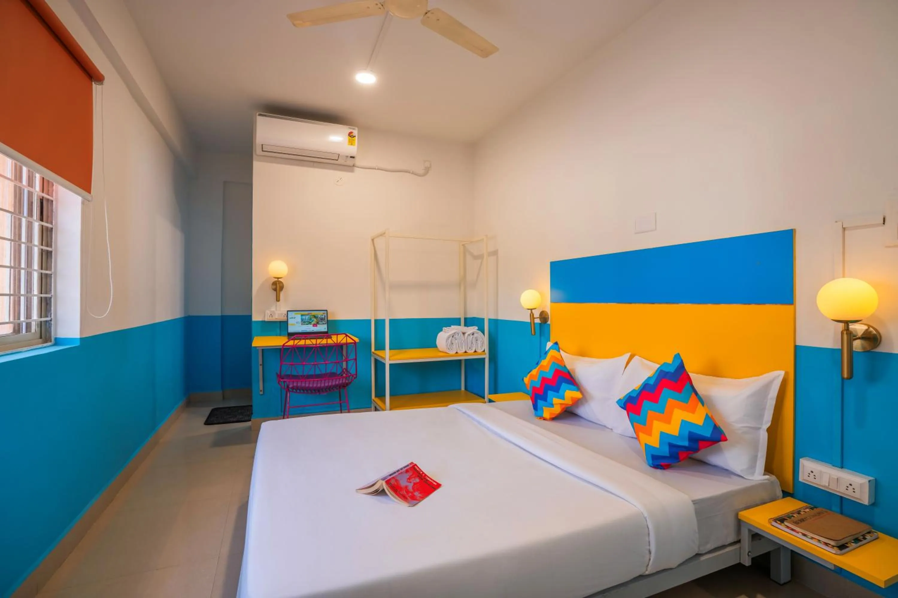 Bedroom, Bed in goSTOPS Bengaluru HSR, Silk Board