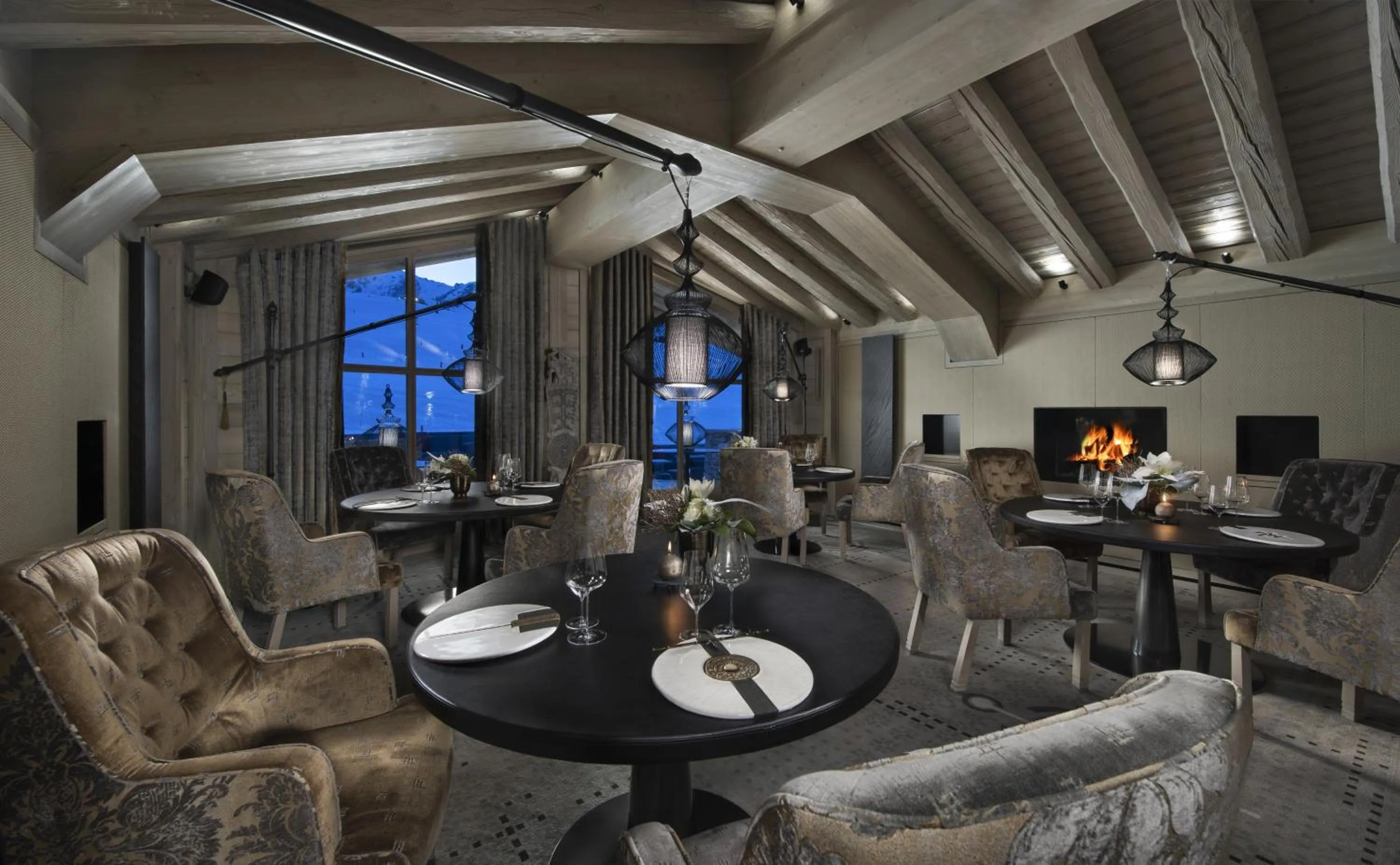 Restaurant/places to eat in Hotel Le K2 Altitude