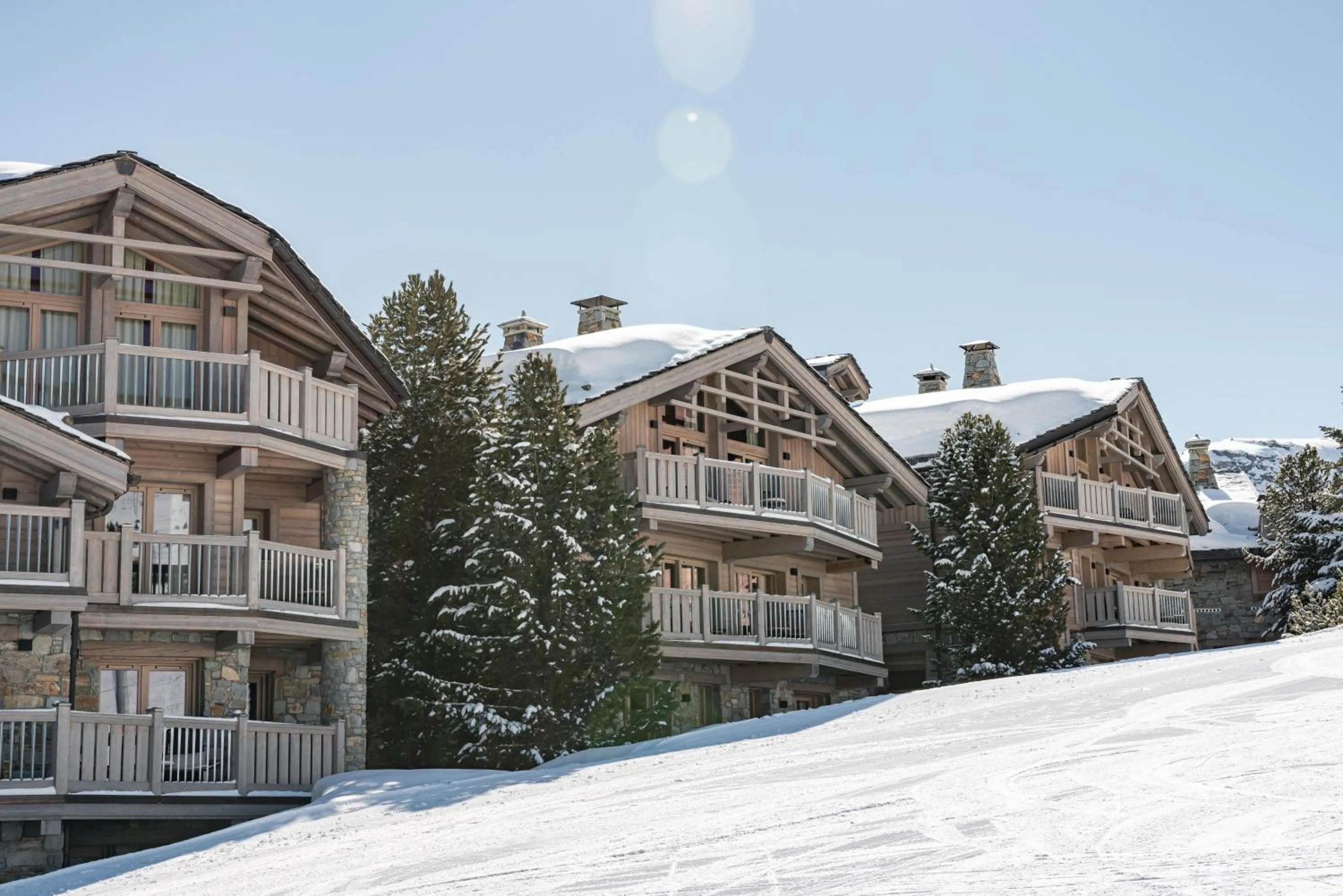 Property building in Hotel Le K2 Altitude