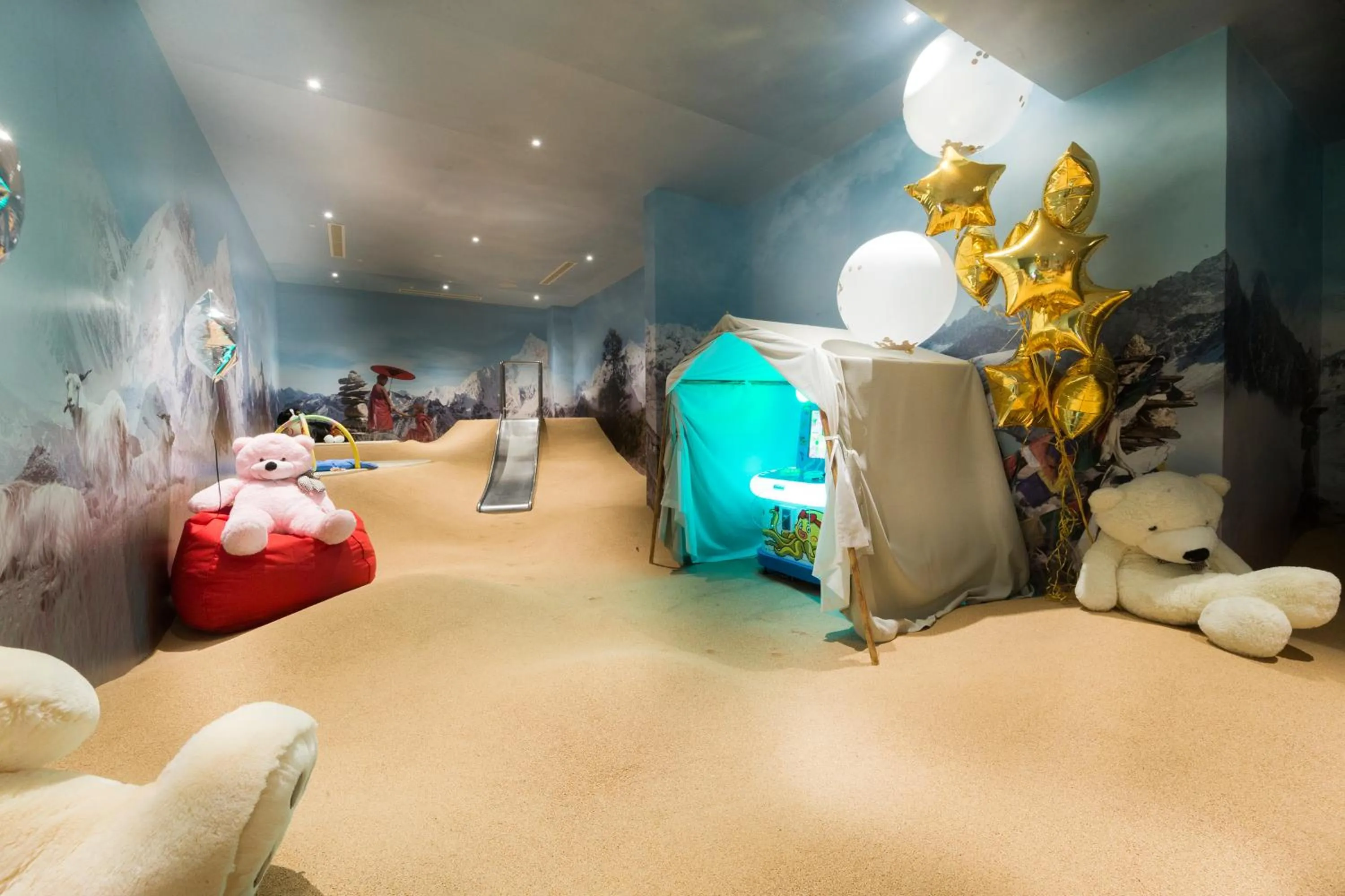 Game Room, Bed in Hotel Le K2 Altitude