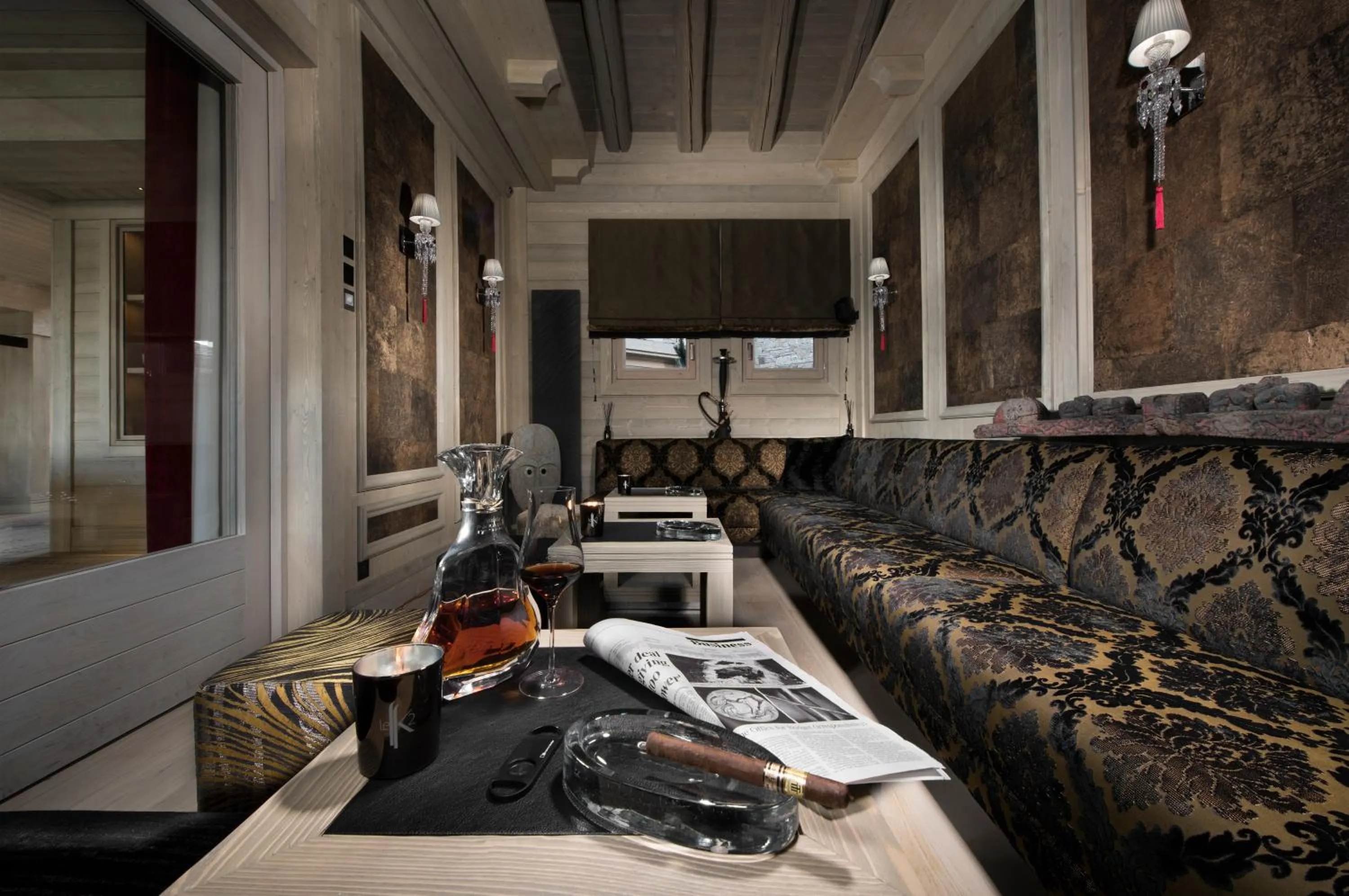 Lounge or bar in Hotel Le K2 Altitude