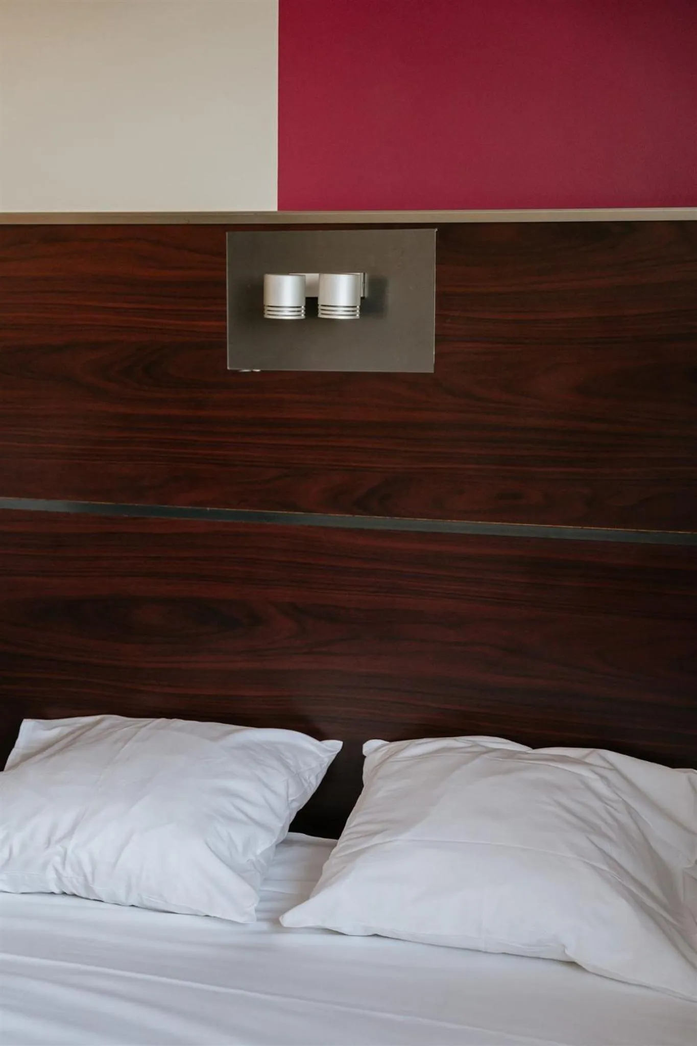 Bed in Hotel-Restaurant La Caborne