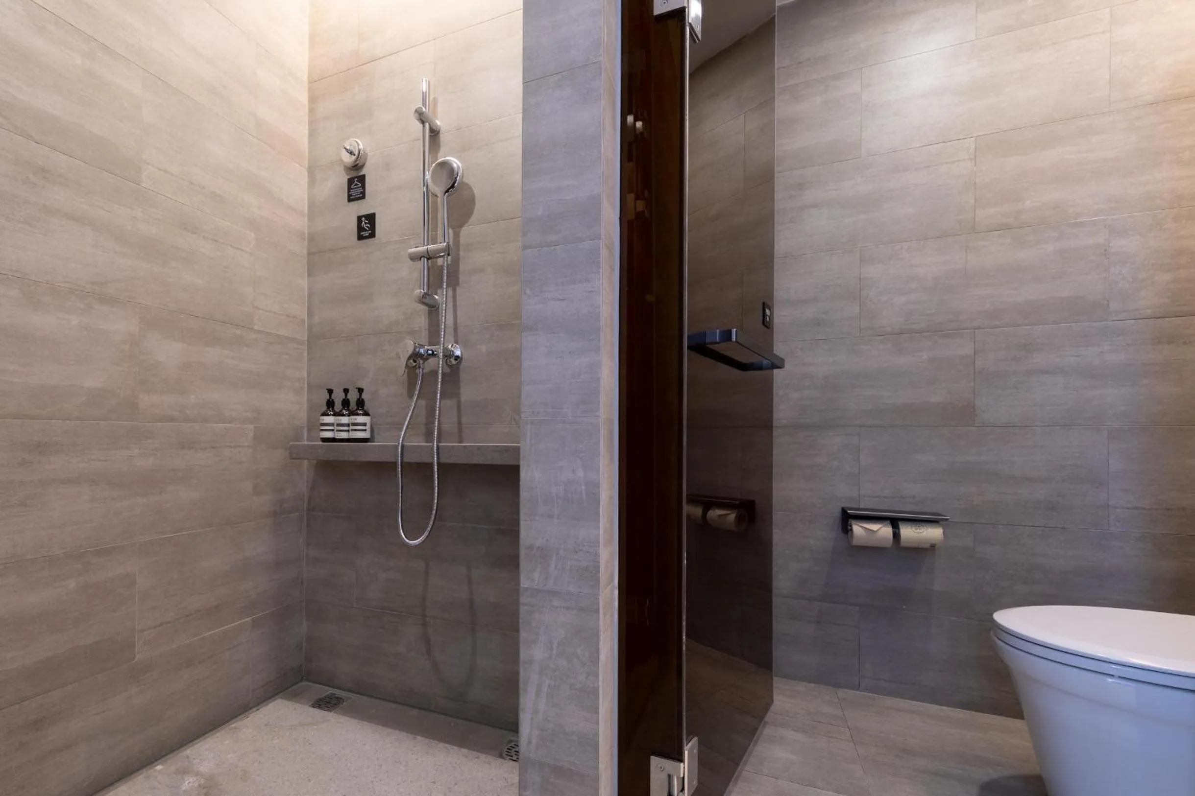 Atour Hotel Ningbo Yinzhou Wanda Mingzhouli