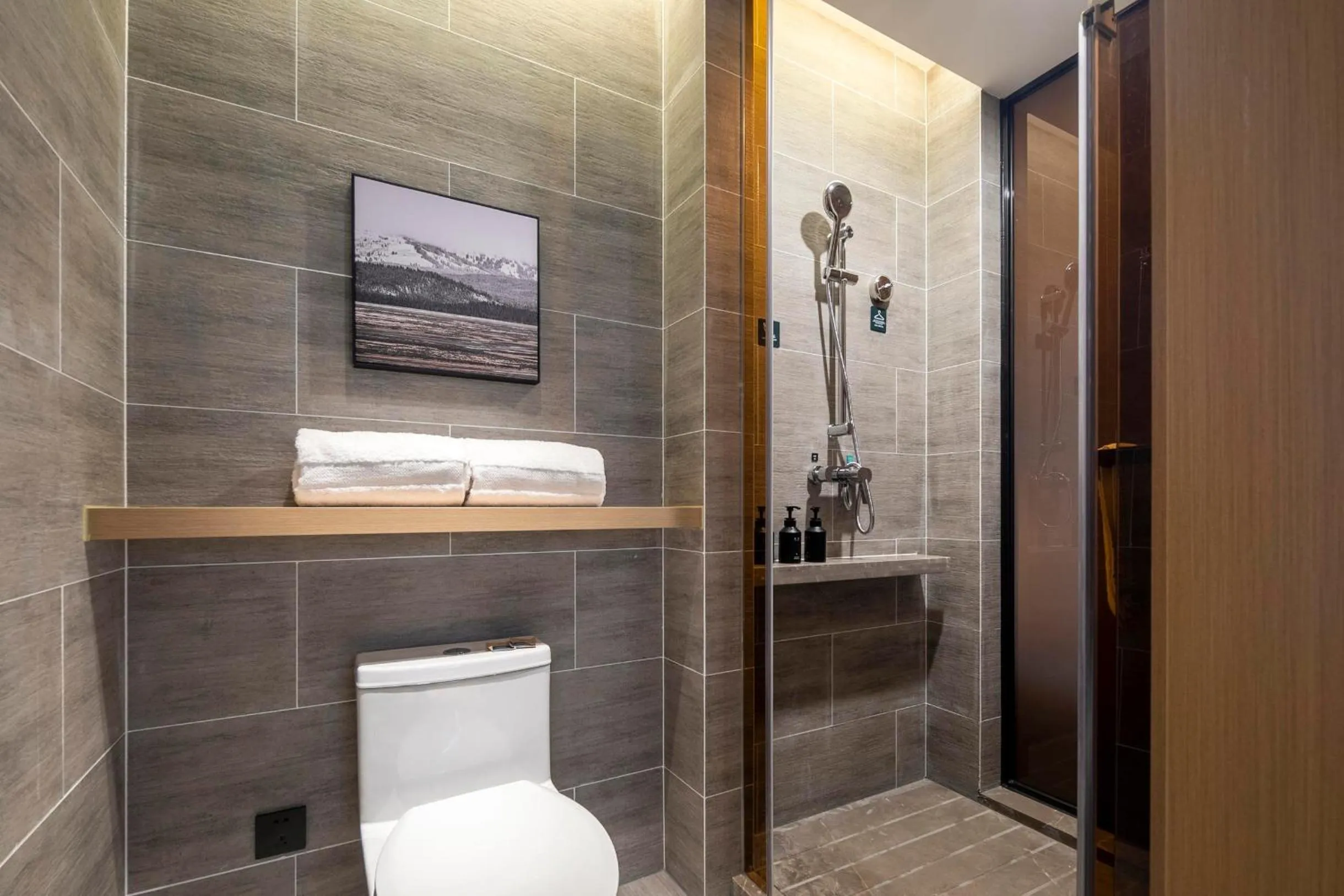 Atour Hotel Ningbo Zhenhai New City