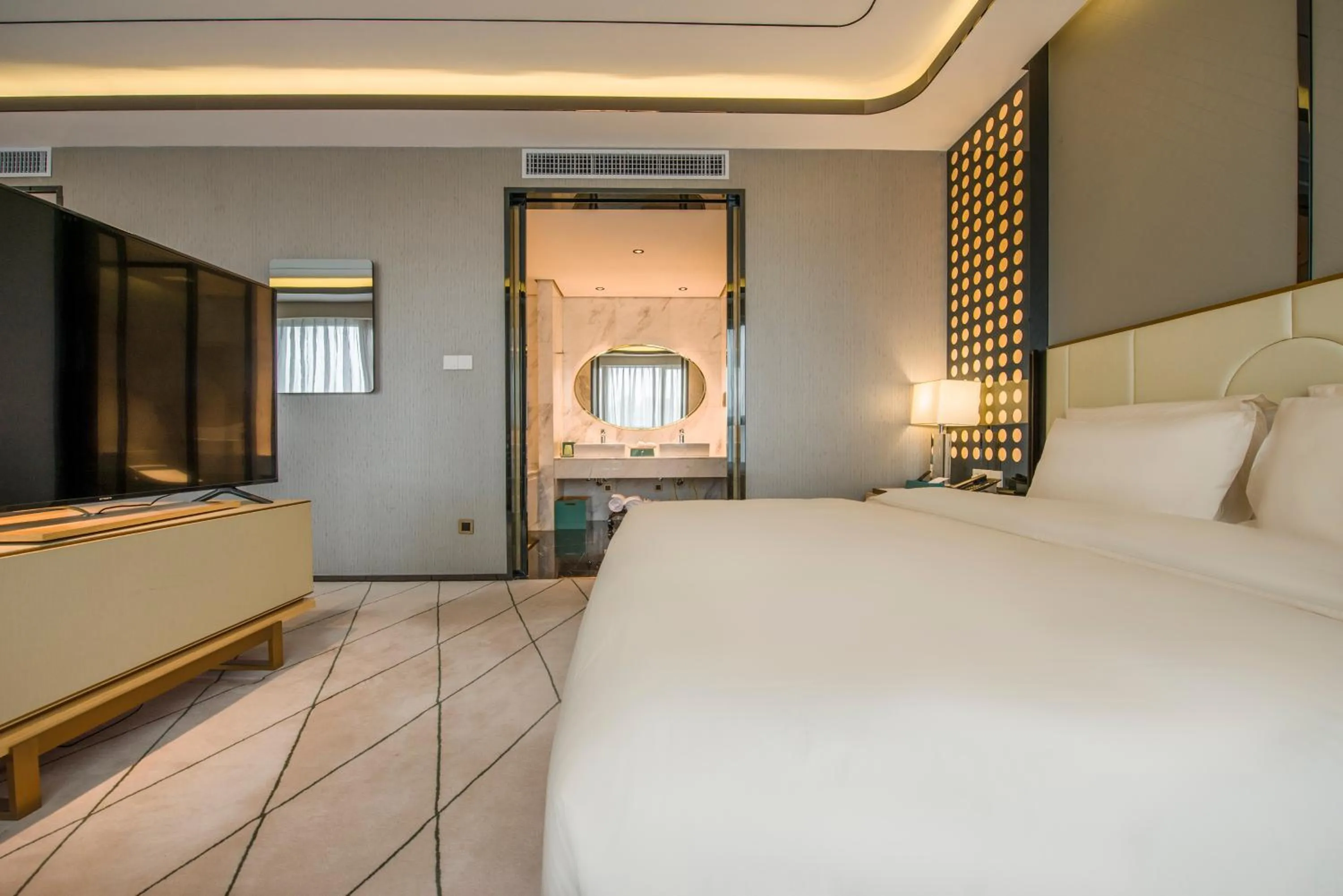 Bed in Atour S Hotel Guangzhou Beijing Road Tianzi Wharf