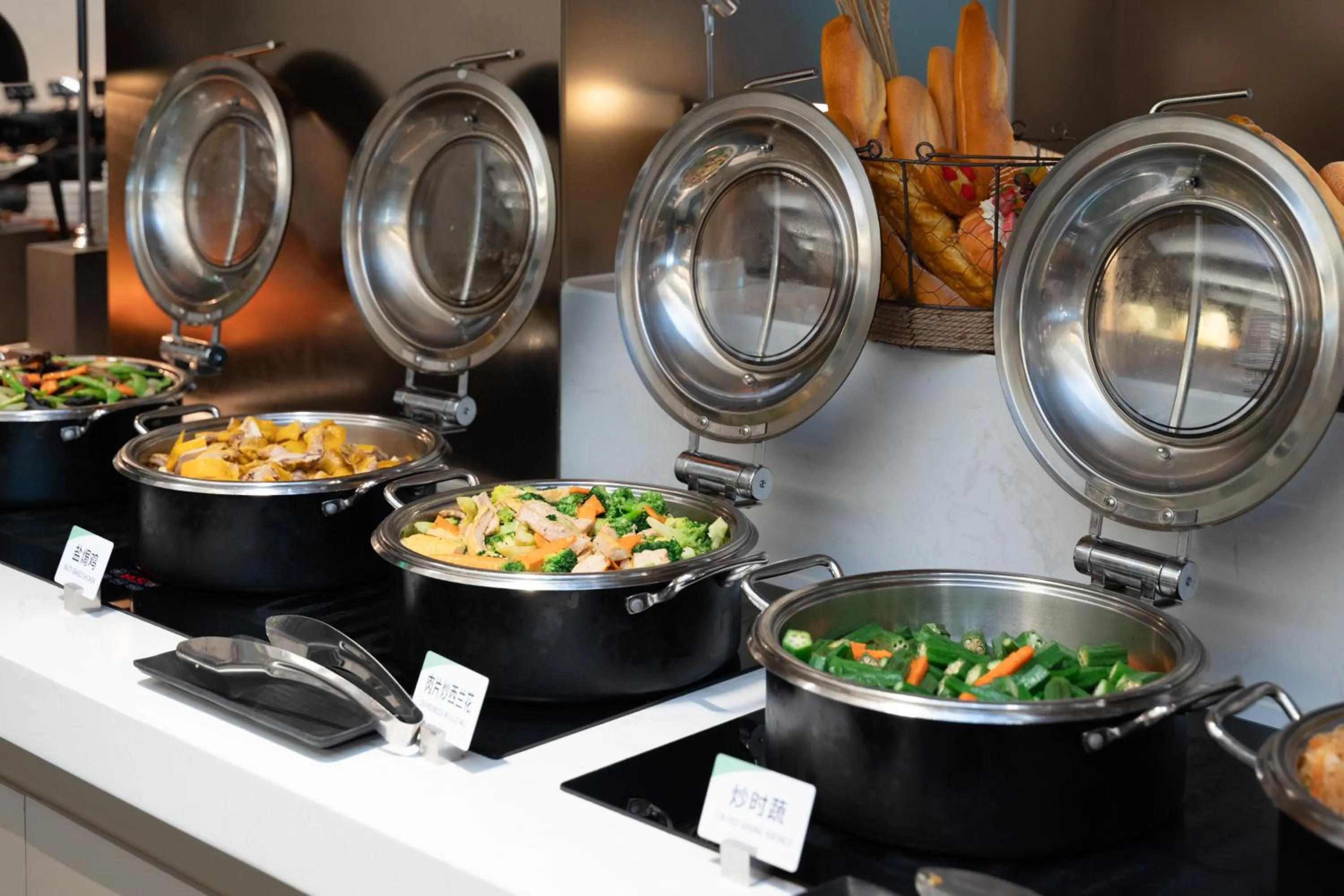 Breakfast in Atour Hotel Meizhou Meixian Baili Plaza