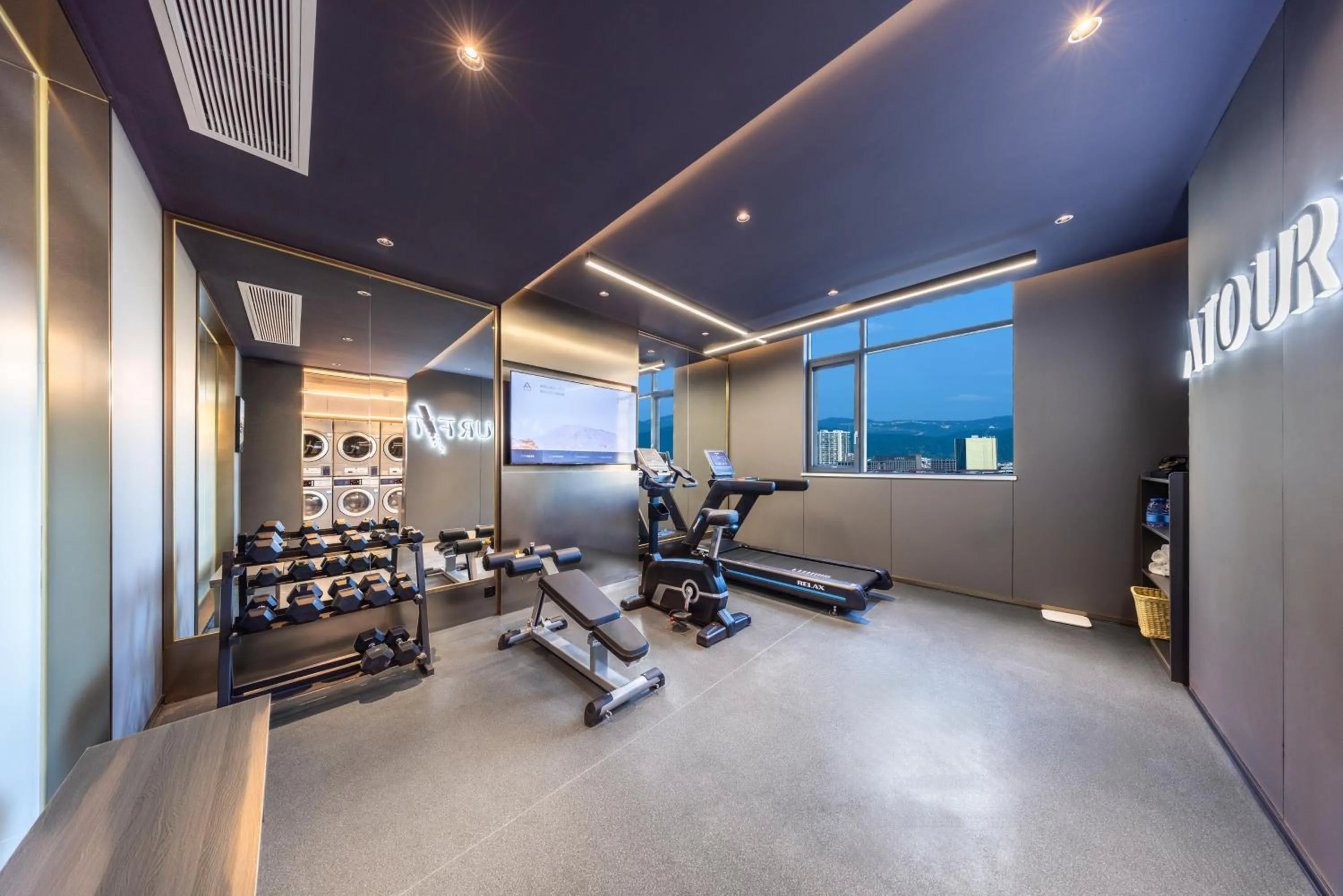 Fitness centre/facilities in Atour Hotel Meizhou Meixian Baili Plaza