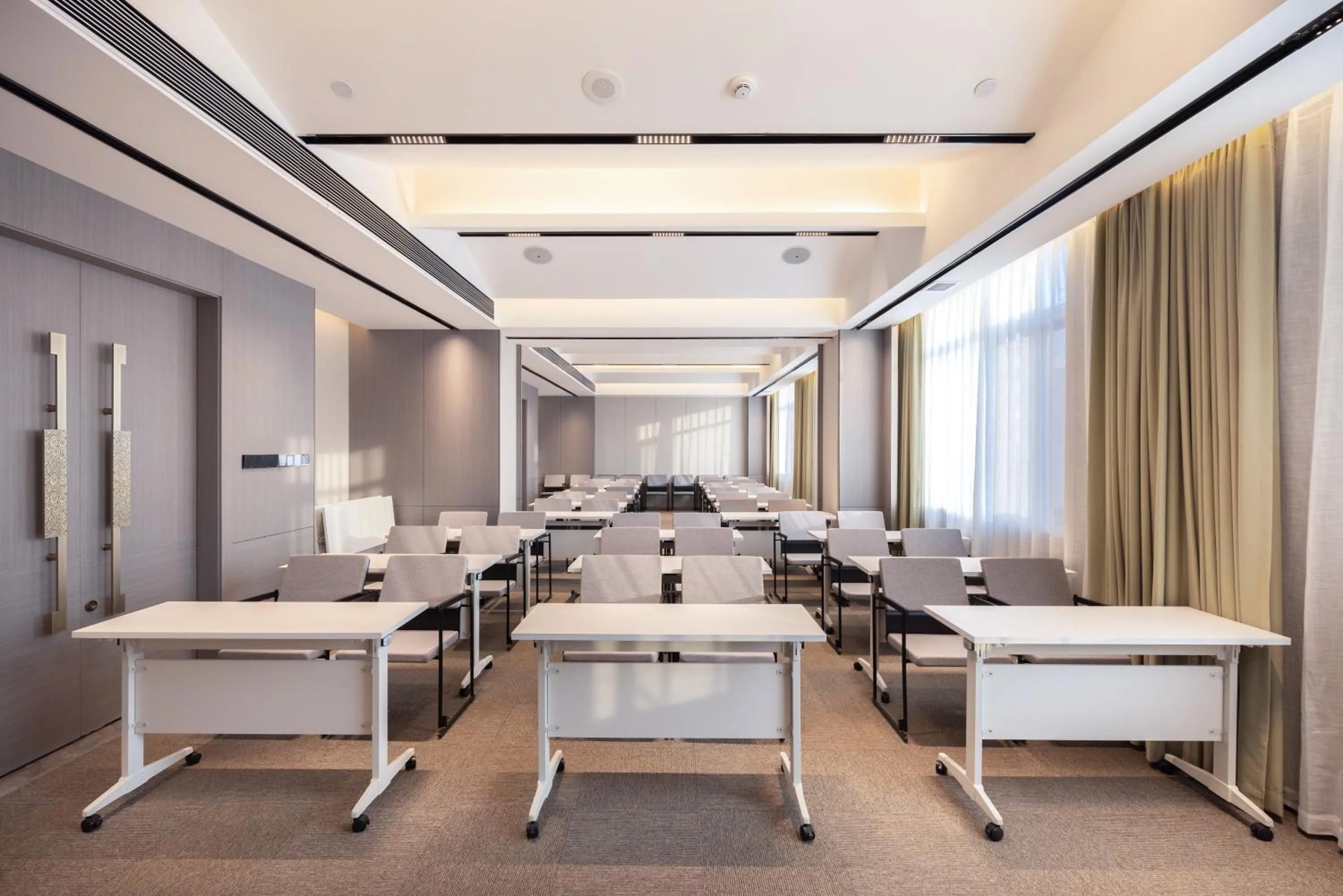 Meeting/conference room in Atour Hotel Meizhou Meixian Baili Plaza