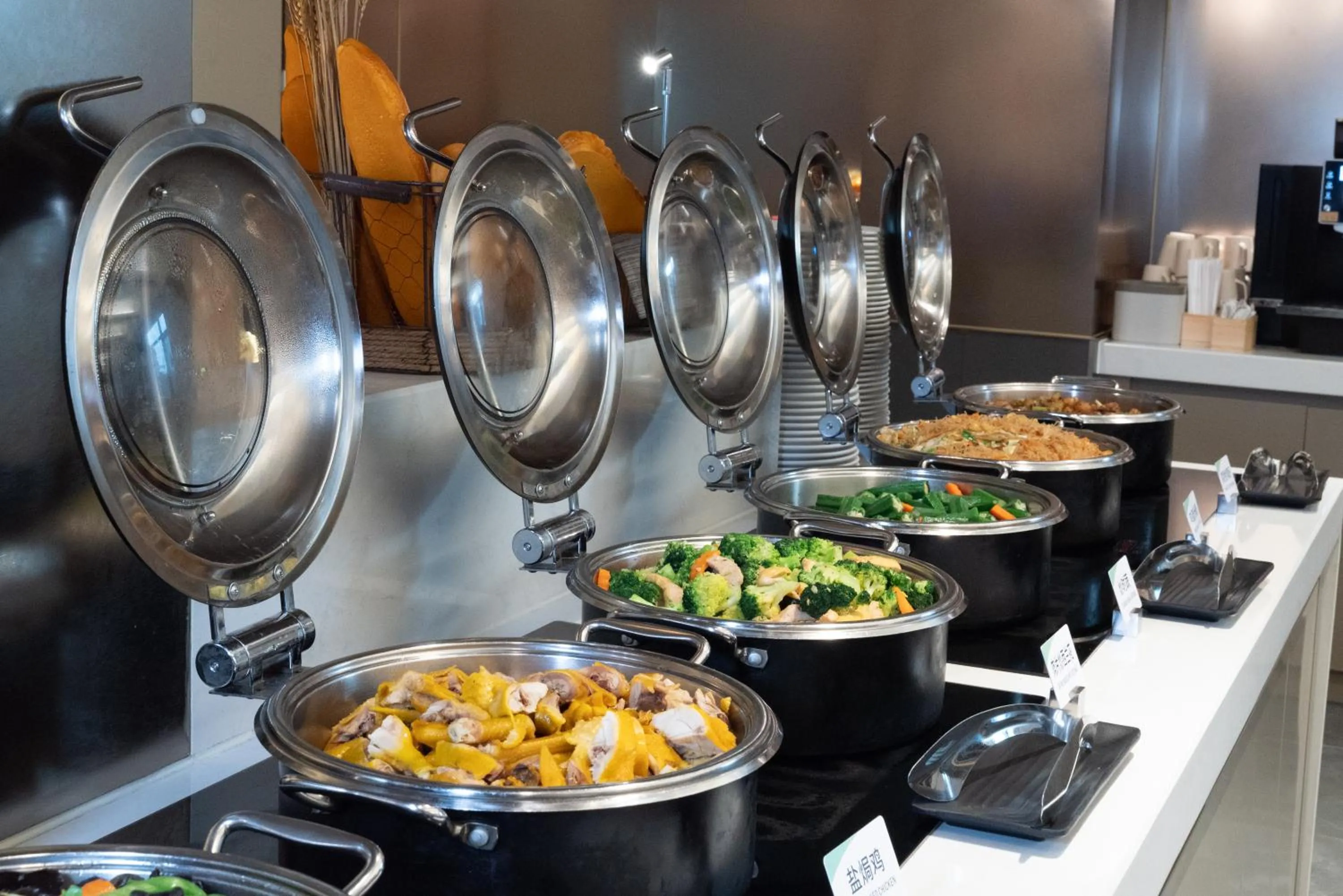 Breakfast in Atour Hotel Meizhou Meixian Baili Plaza