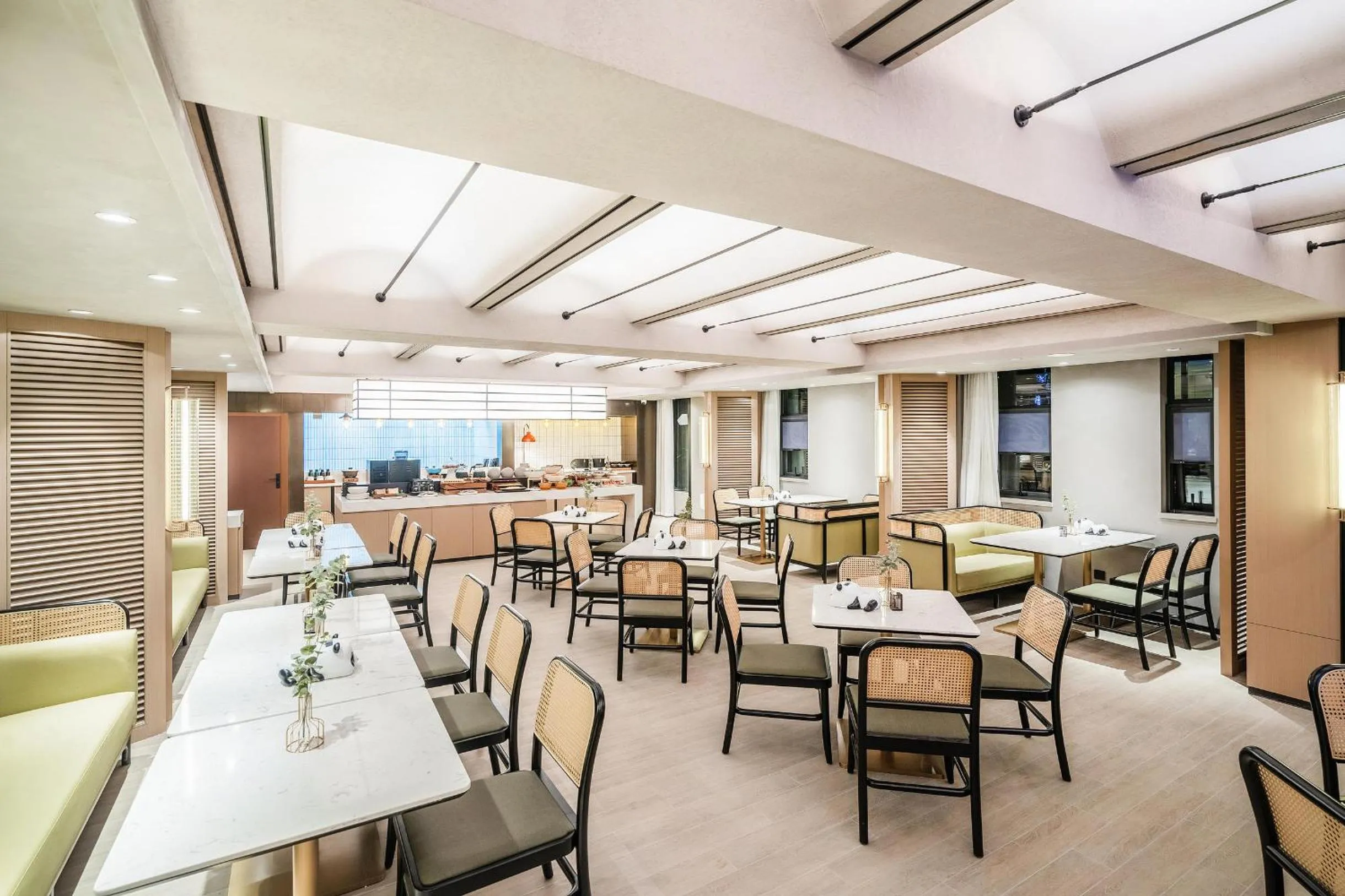 Restaurant/places to eat in Atour Hotel Jiuyanqiao Niwangmiao Metro Chengdu