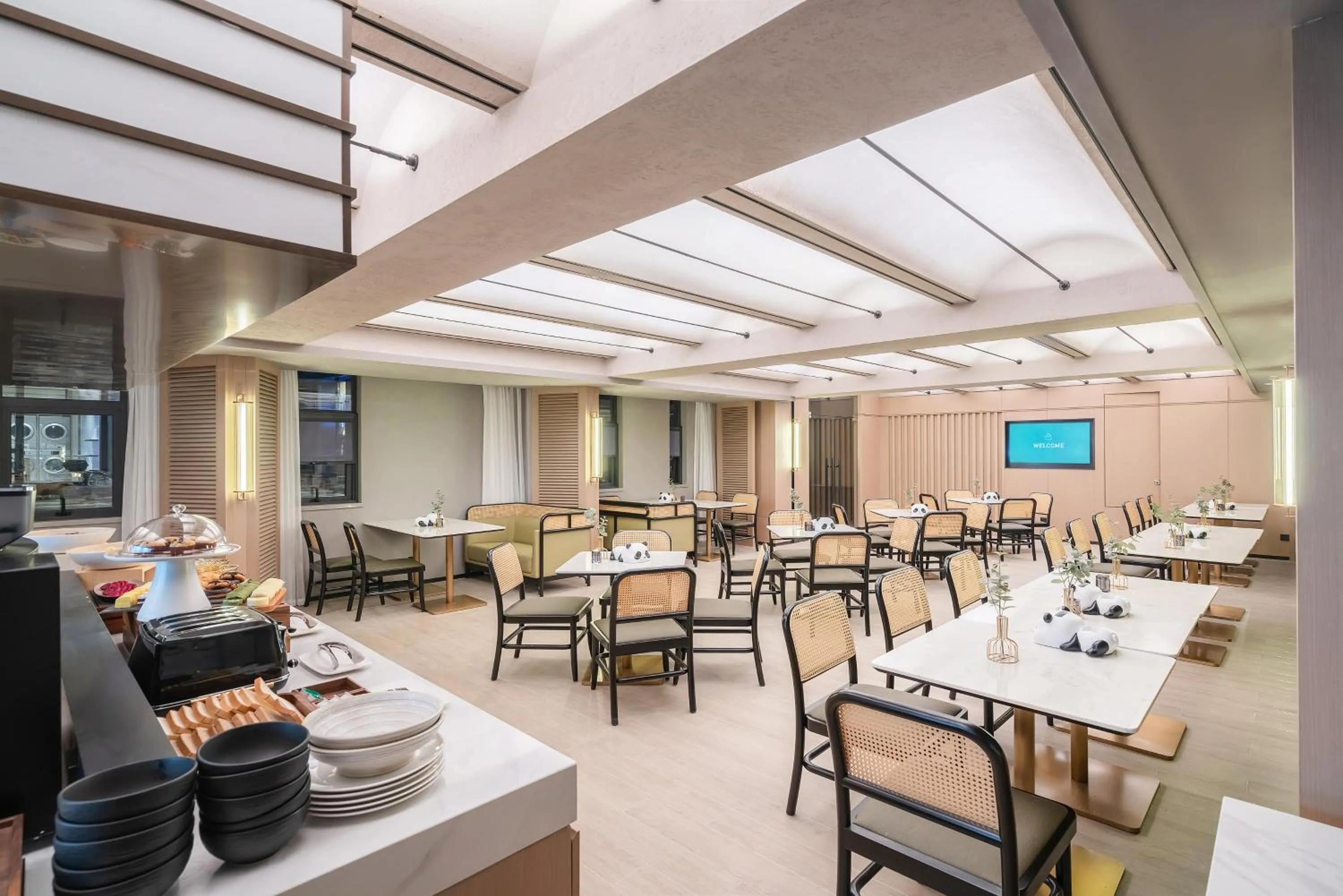 Restaurant/places to eat in Atour Hotel Jiuyanqiao Niwangmiao Metro Chengdu