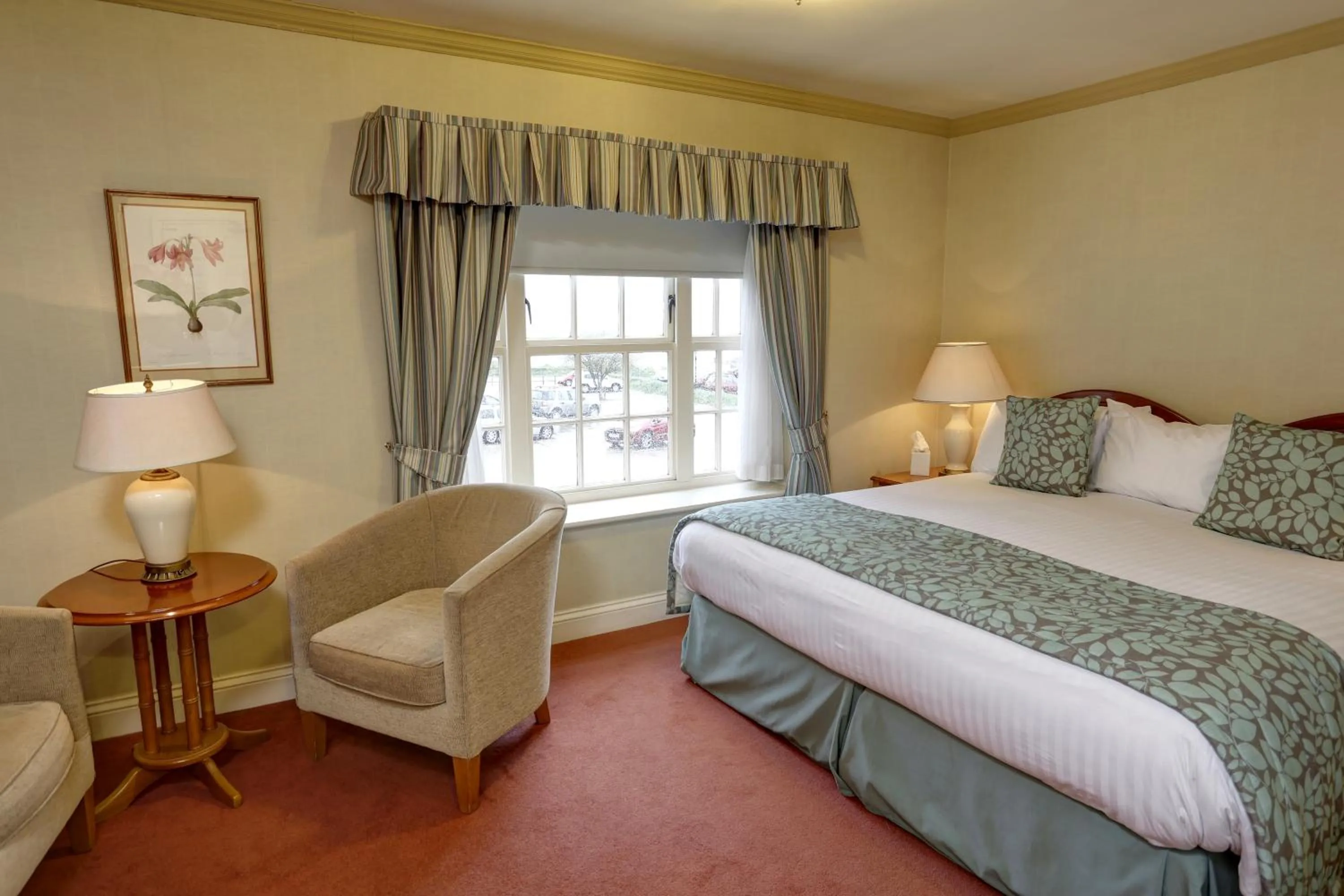 Bedroom, Bed in Old Hunstanton Le Strange Arms Hotel