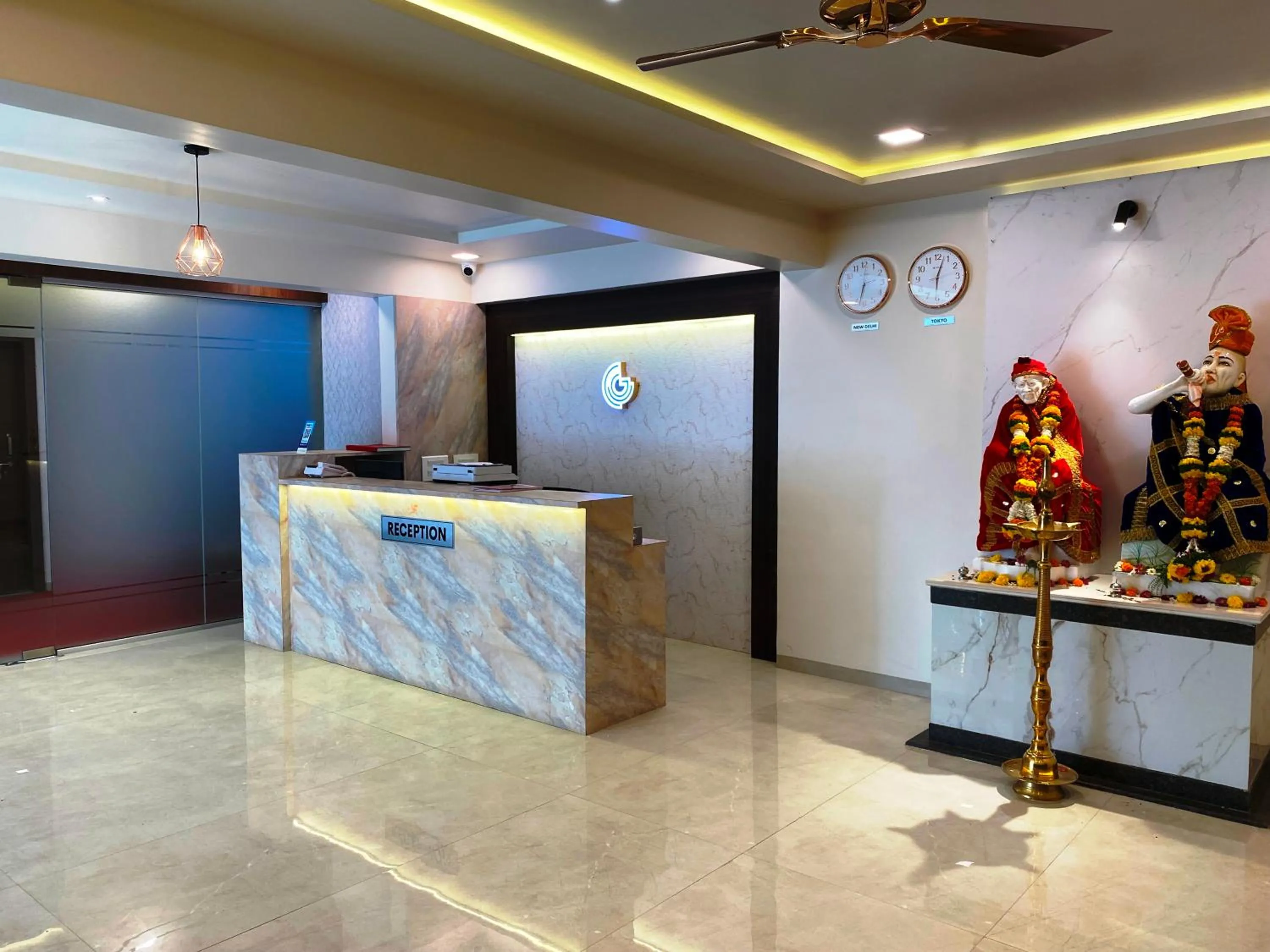 Lobby or reception in The Grand Sarovar Inn And Suites
