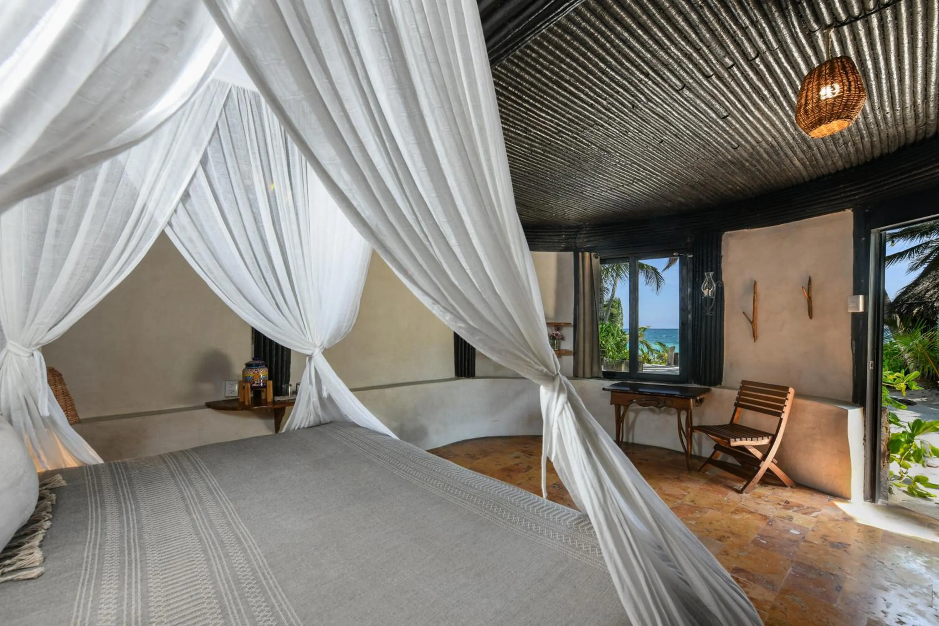 Photo of the whole room, Bed in Diamante K - Inside Tulum National Park