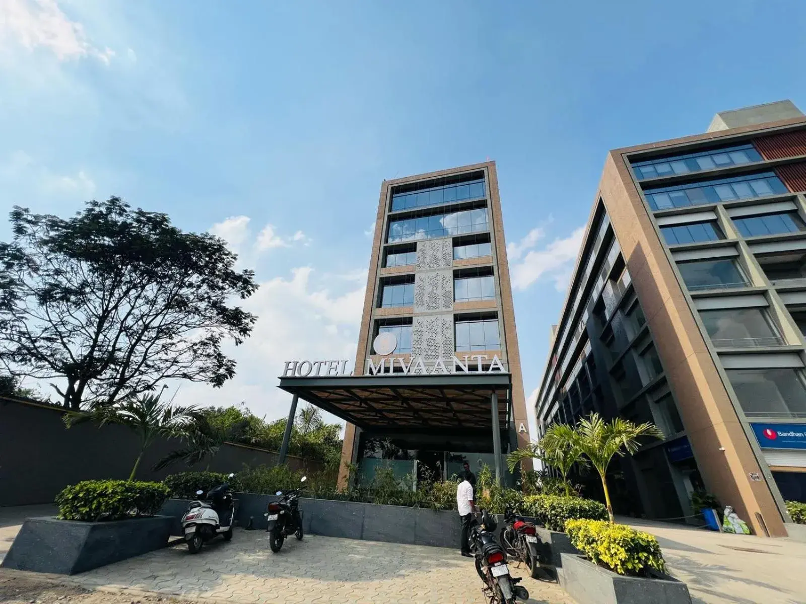 Property building in Hotel Mivaante Property building in Hotel Mivaante