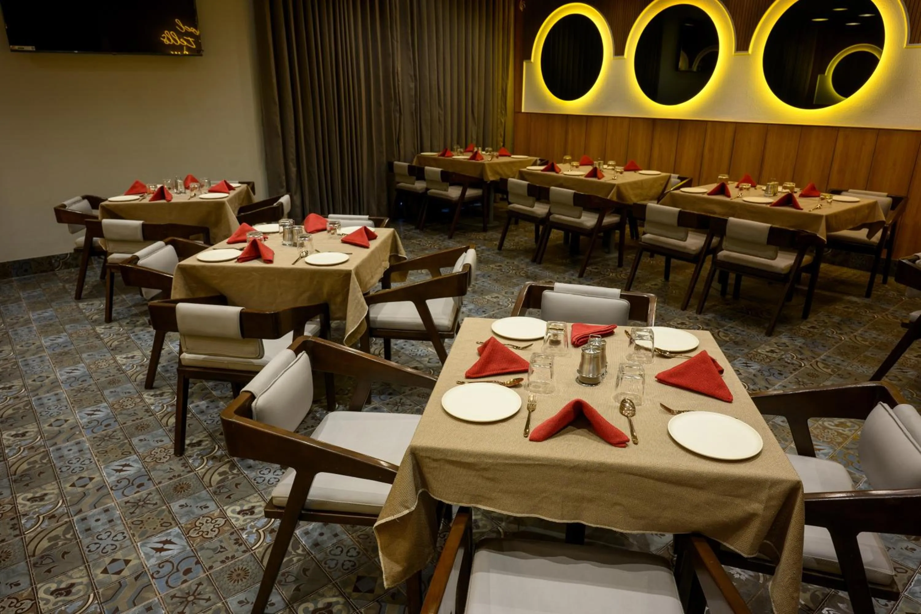 Restaurant/places to eat in Hotel Mivaante