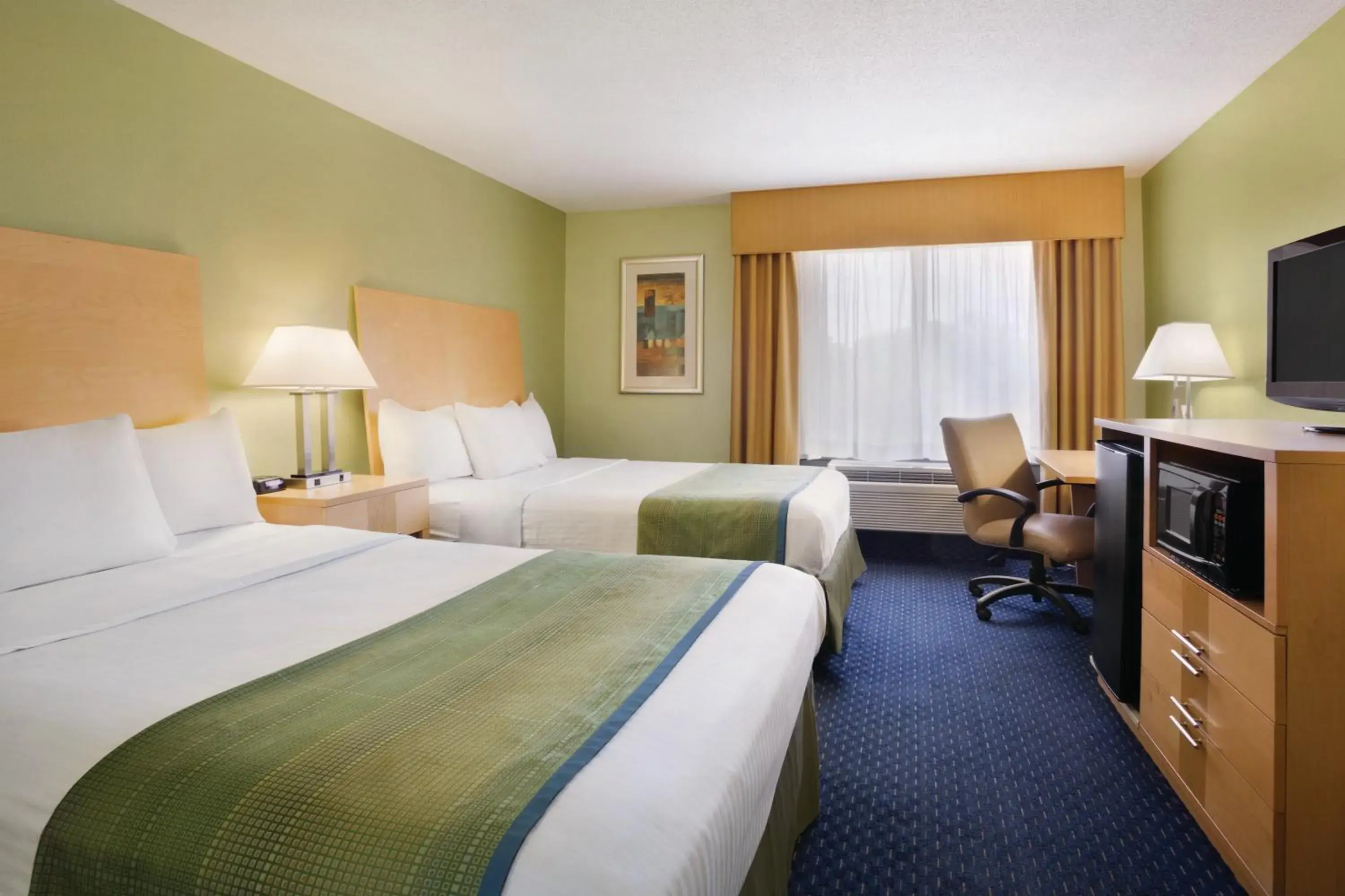 Bed in Park Inn by Radisson Albany Bed in Park Inn by Radisson Albany