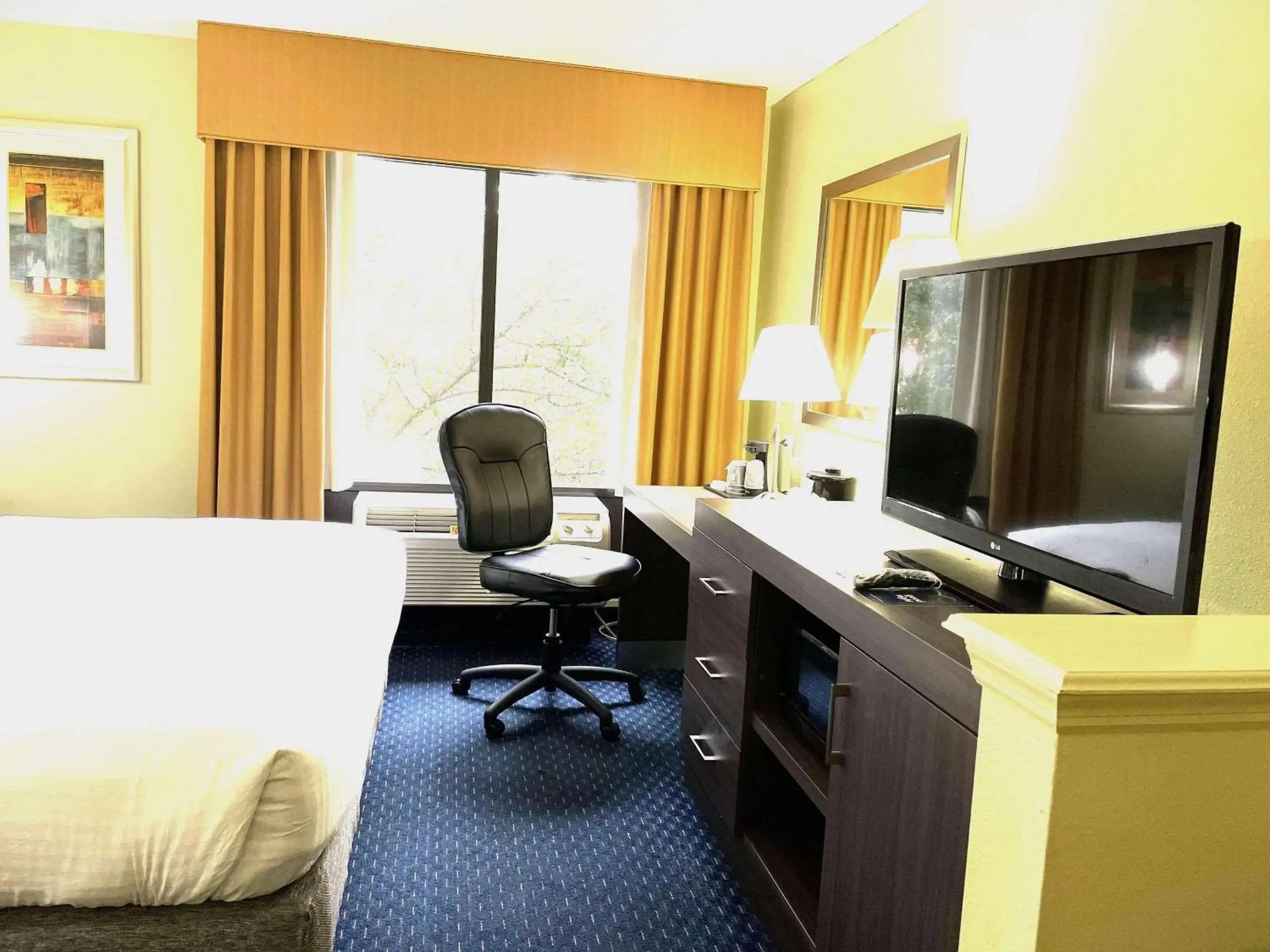 Bedroom, Bed in Park Inn by Radisson Albany Bedroom, Bed in Park Inn by Radisson Albany