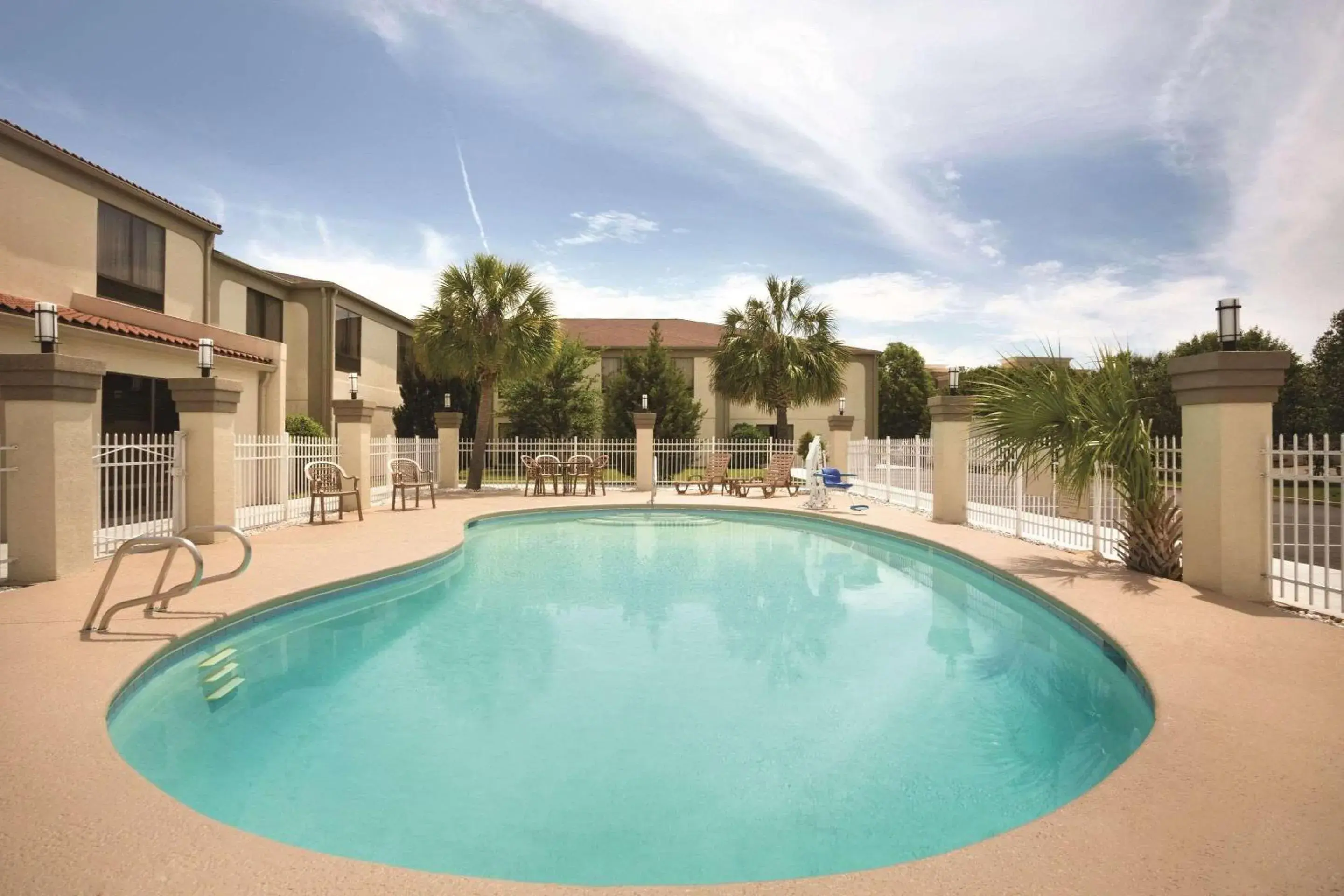 Swimming pool in Park Inn by Radisson Albany Swimming pool in Park Inn by Radisson Albany