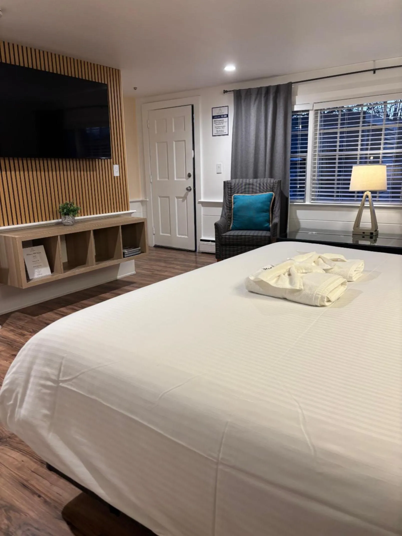 View (from property/room), Bed in Cape Cod Veranda